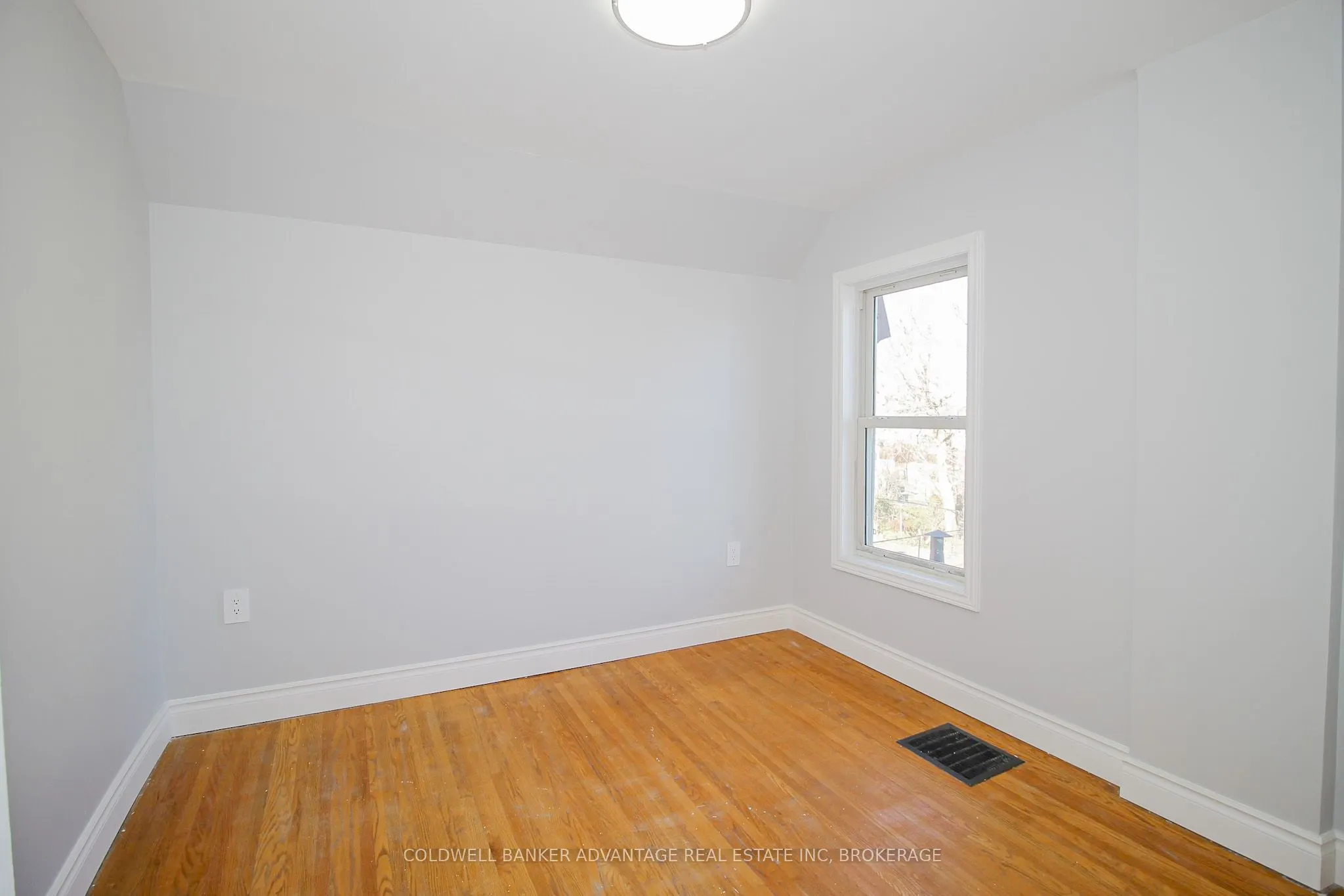 28 Myrtle Avenue