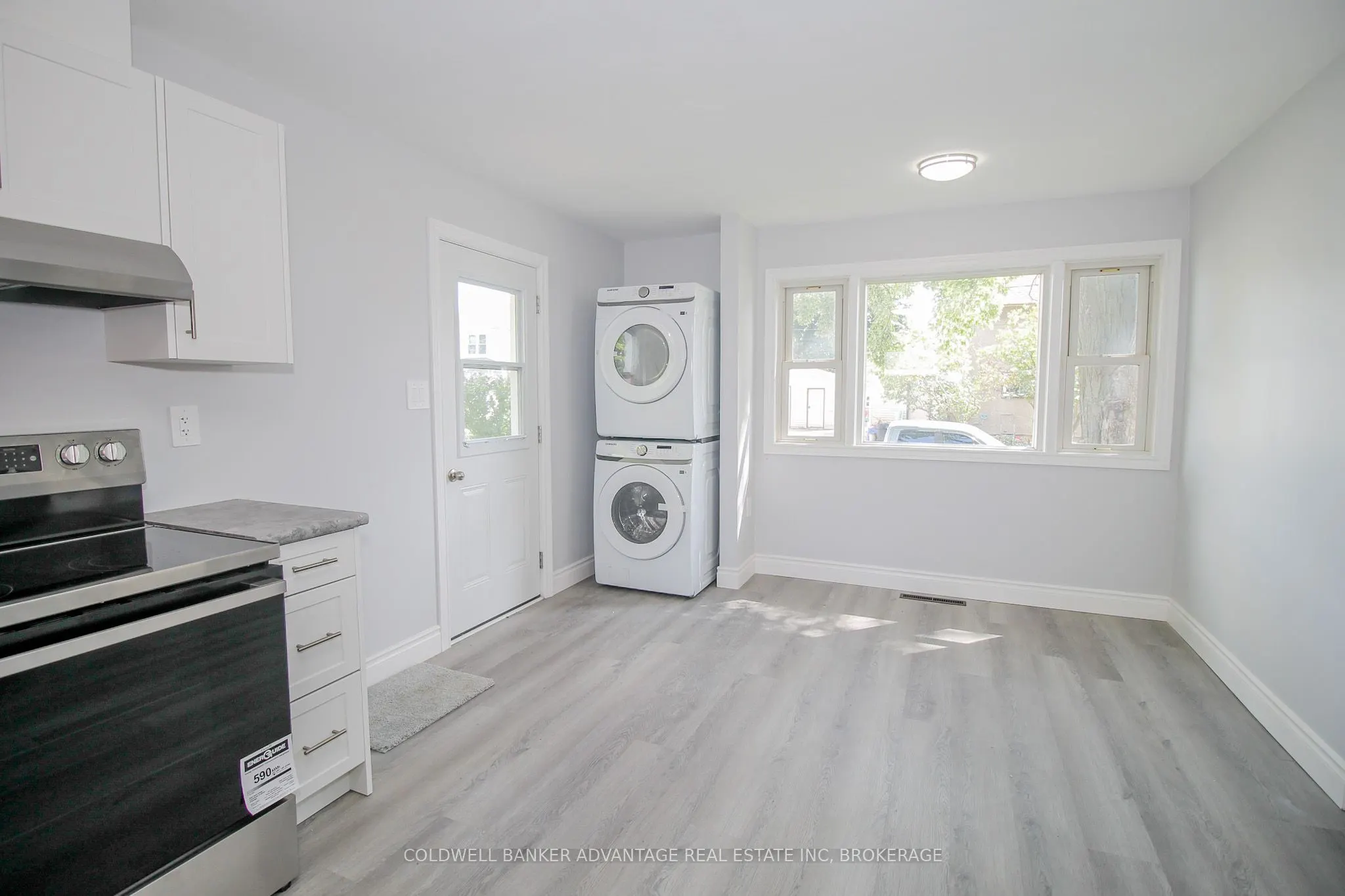 28 Myrtle Avenue