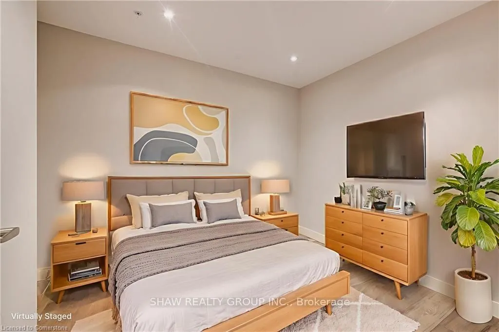 1 Victoria Street S, #1513
