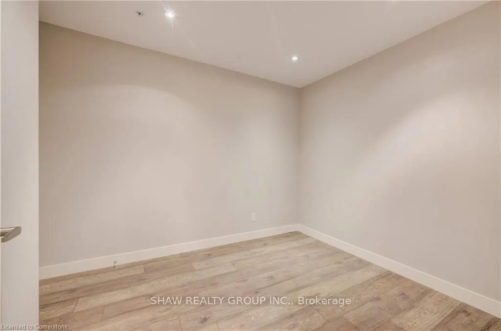 1 Victoria Street S, #1513