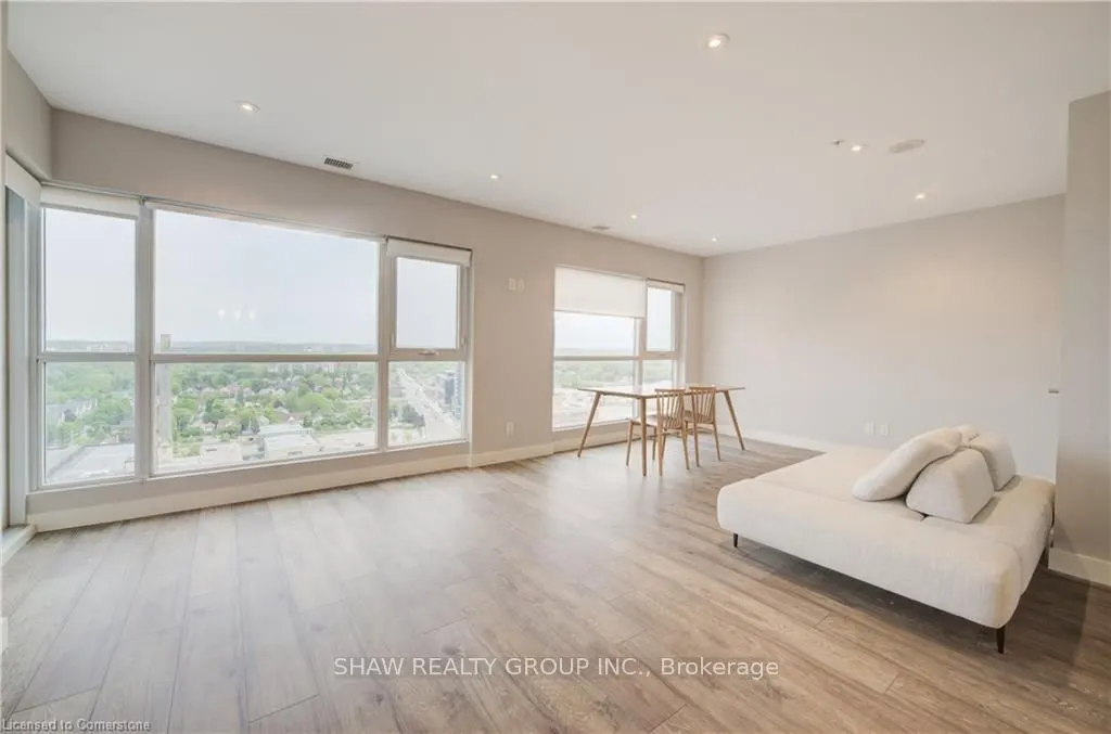 1 Victoria Street S, #1513