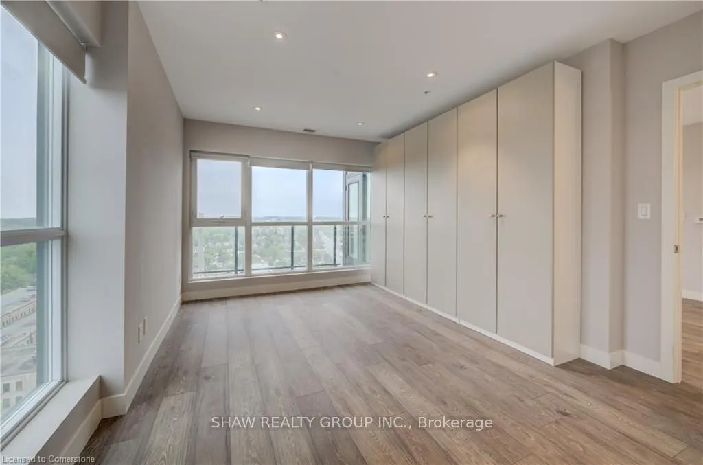 1 Victoria Street S, #1513