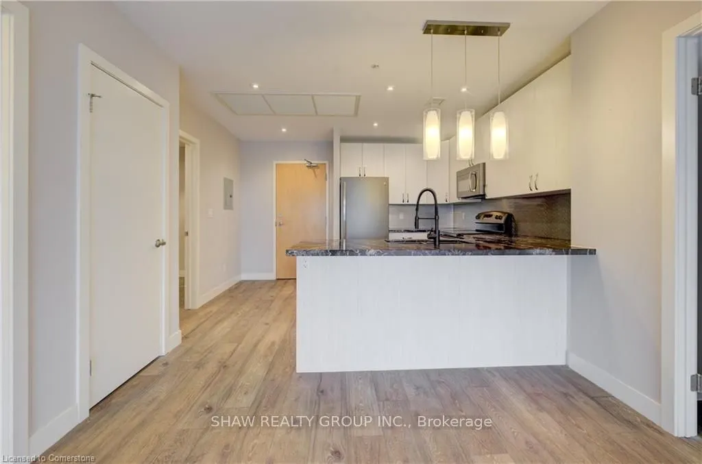 1 Victoria Street S, #1513
