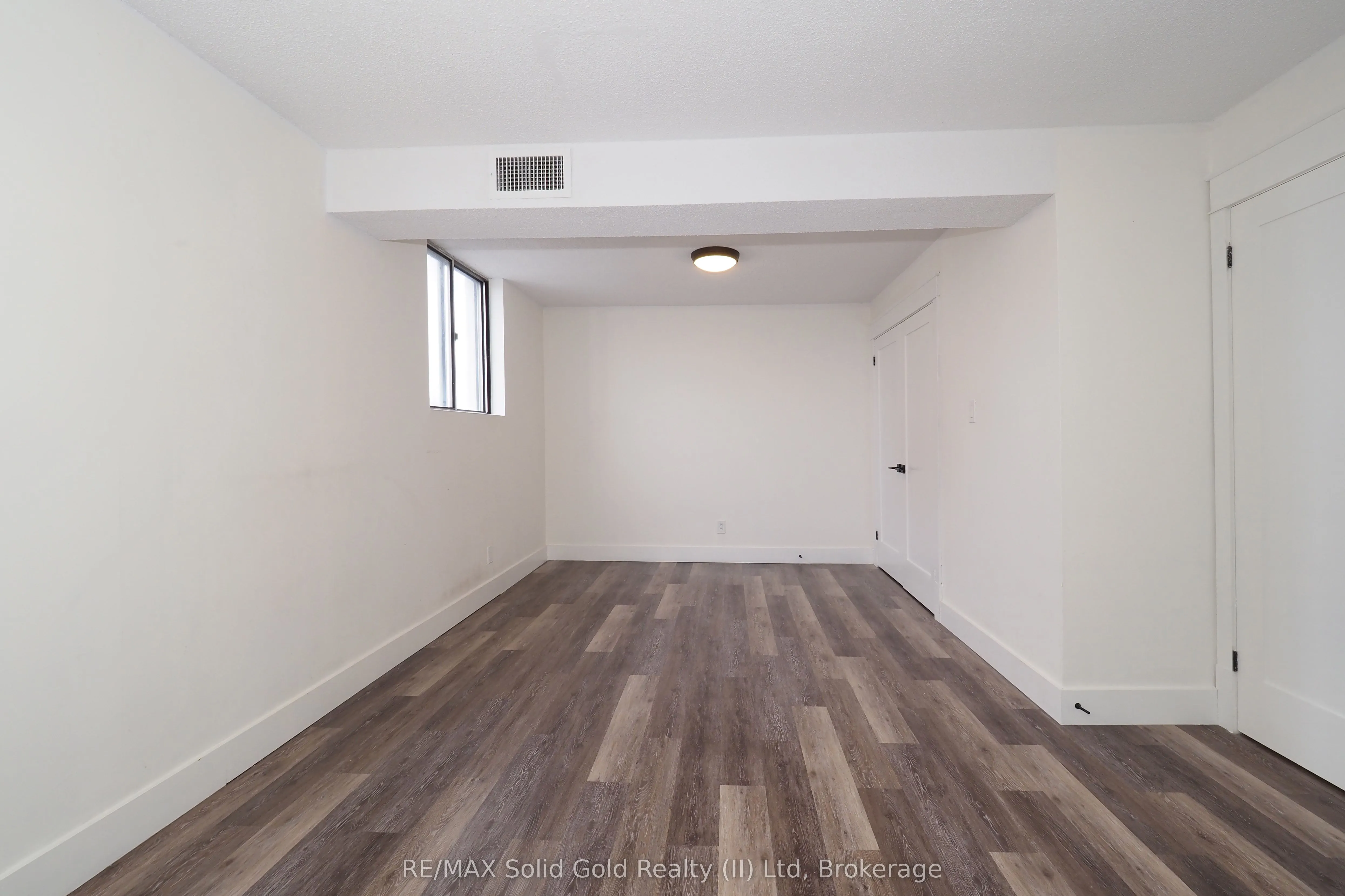 375 King Street N, #1105