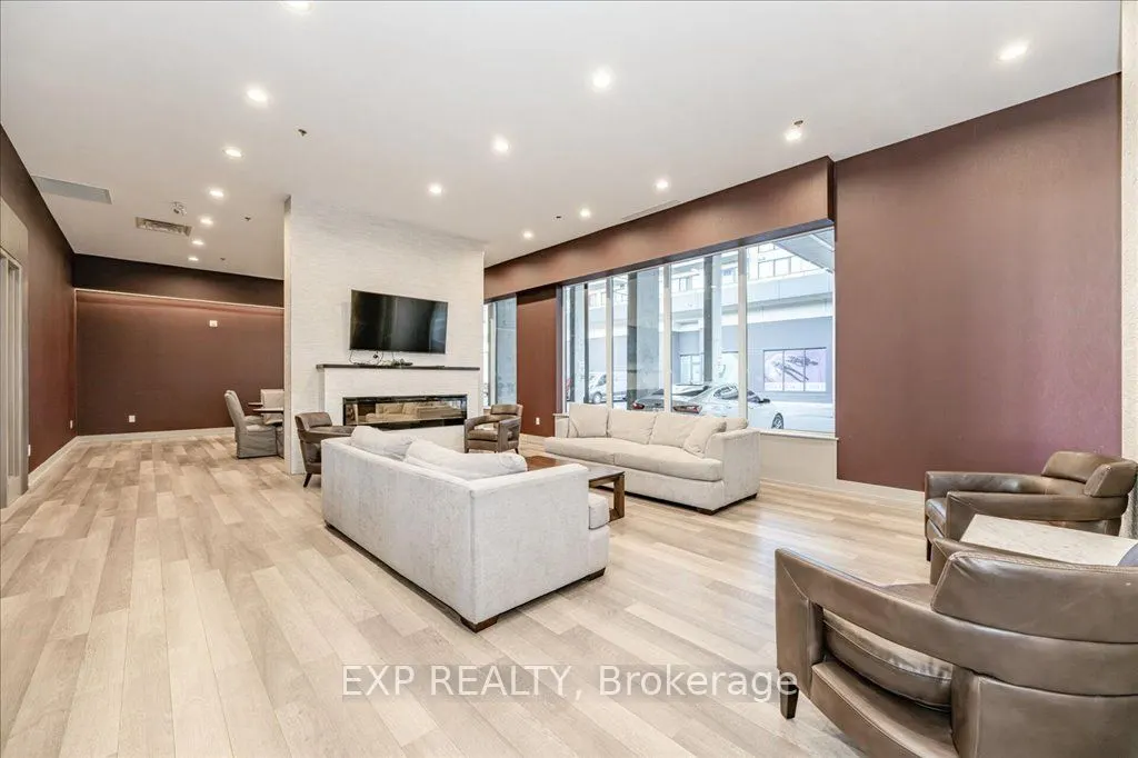 550 North Service Road, #707