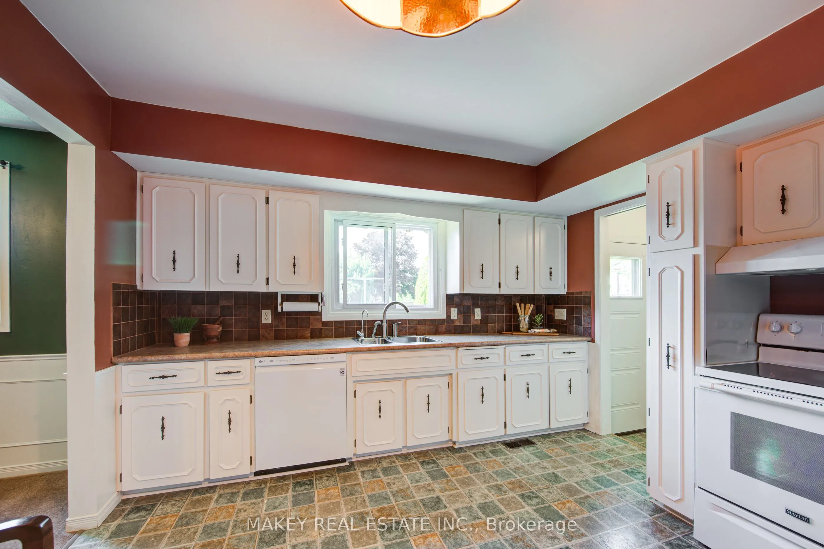 302 Borden Court