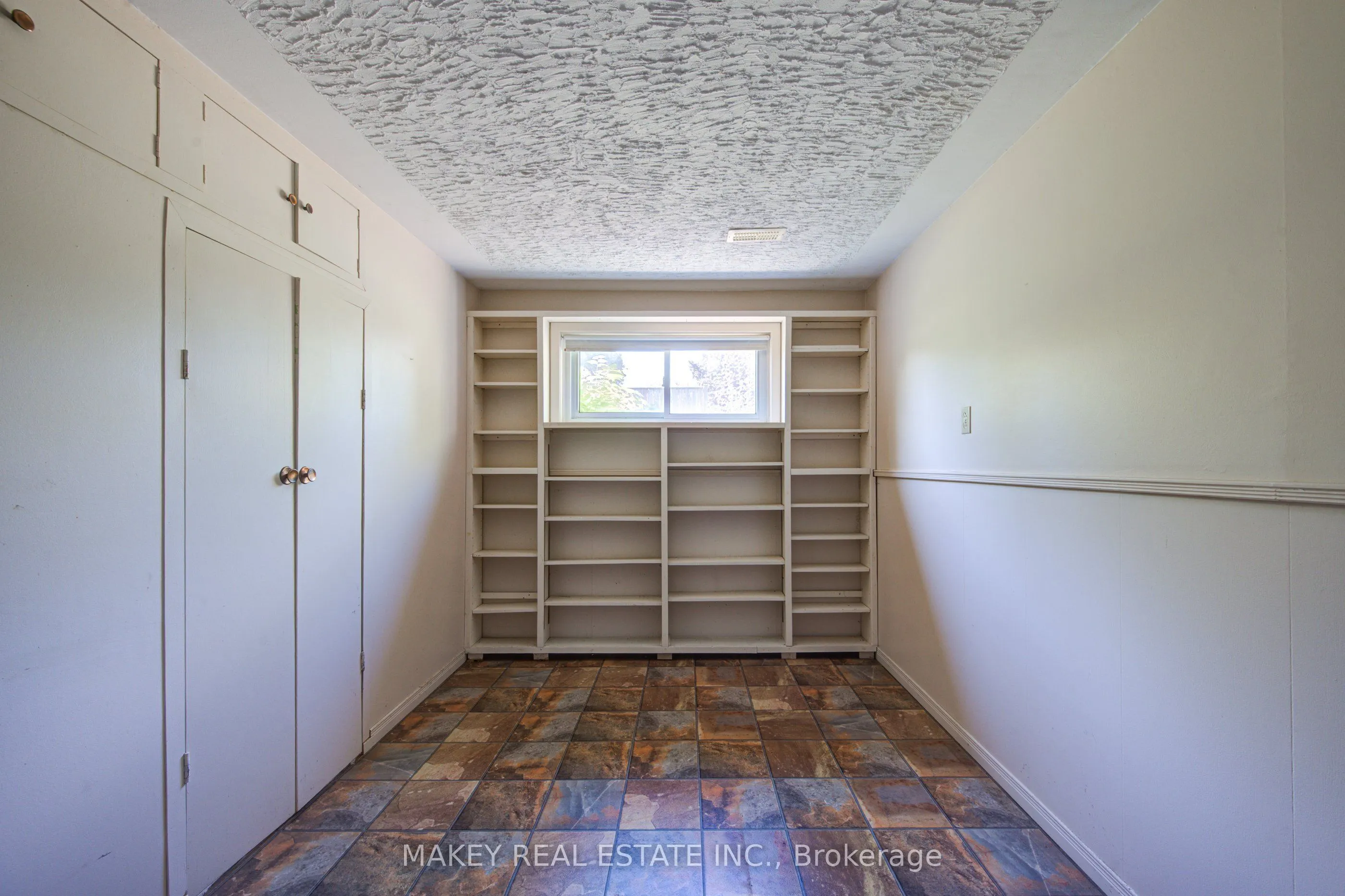 302 Borden Court