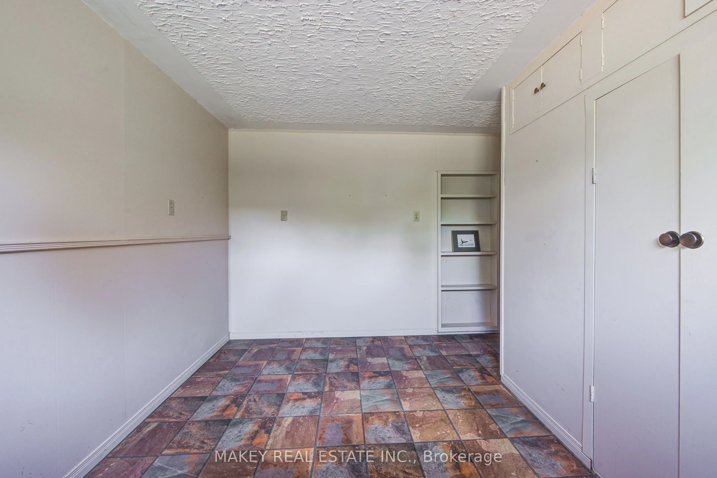 302 Borden Court