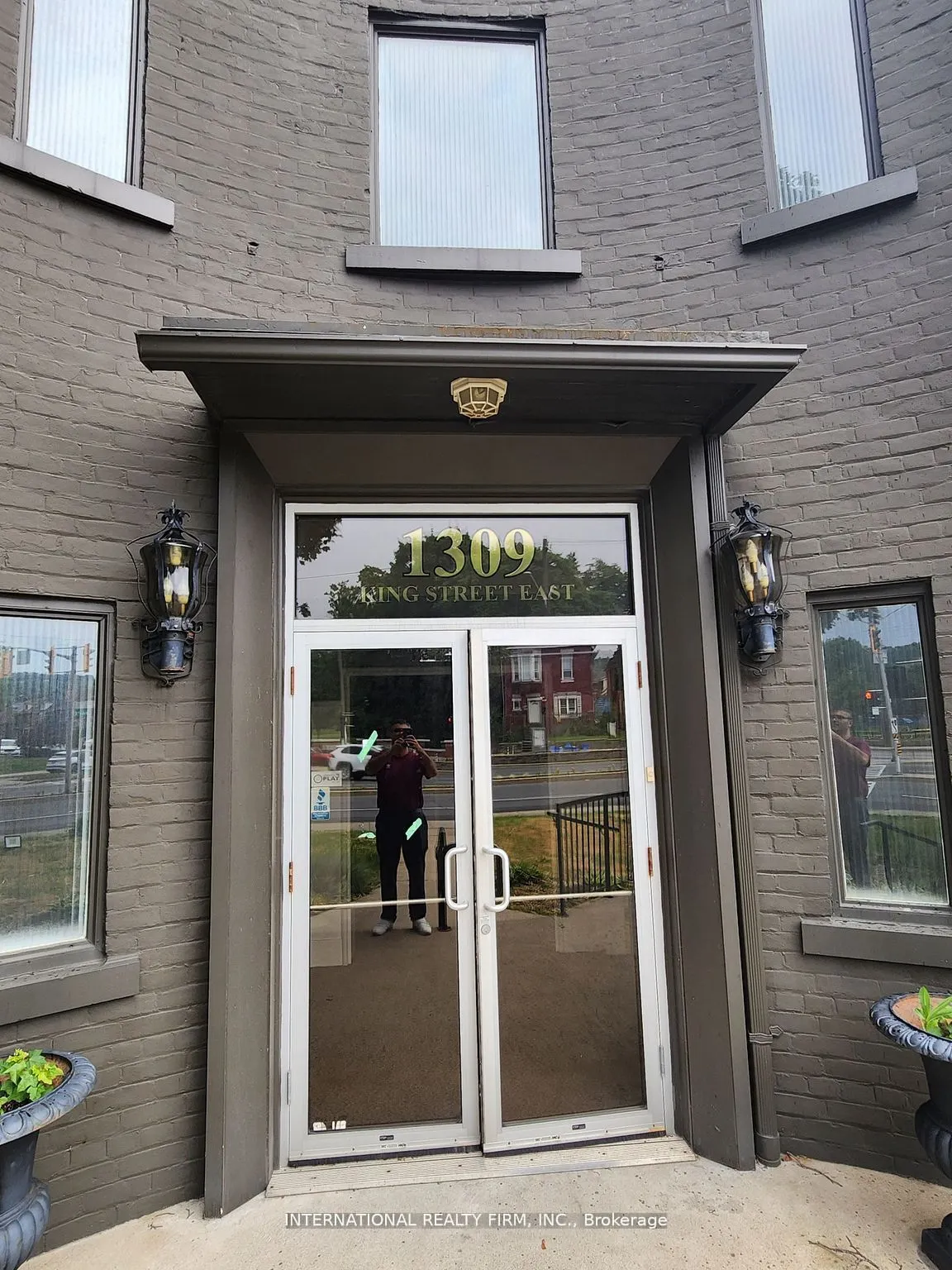 1309 King Street E