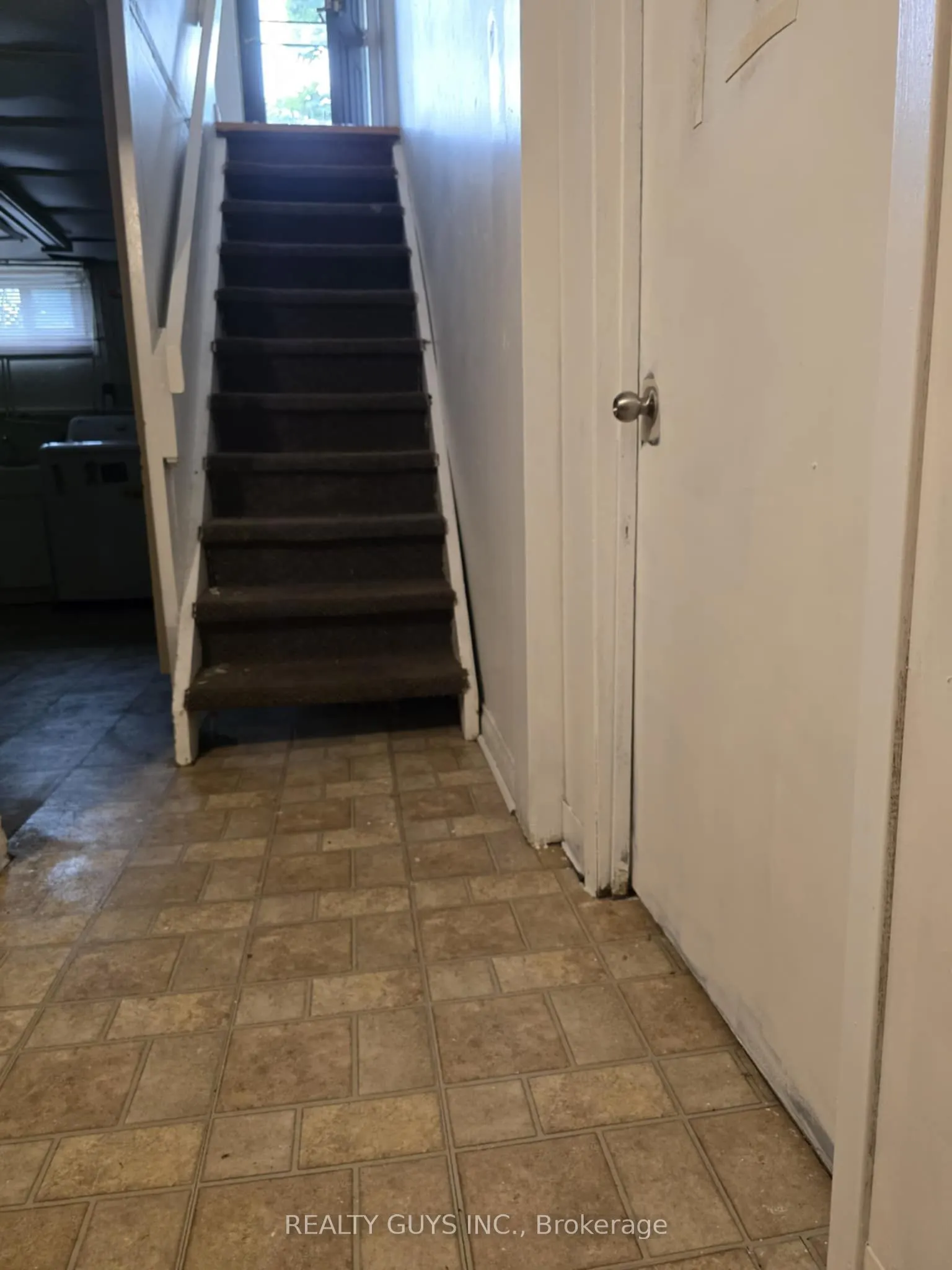 650 CRAWFORD Drive