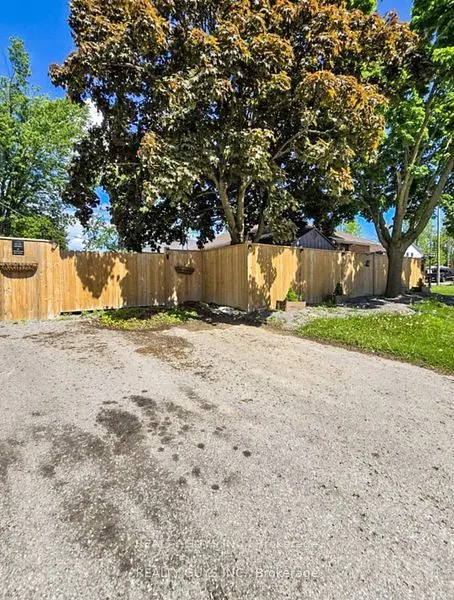 650 CRAWFORD Drive