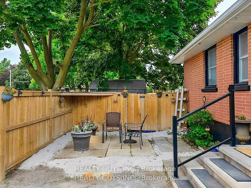 650 CRAWFORD Drive