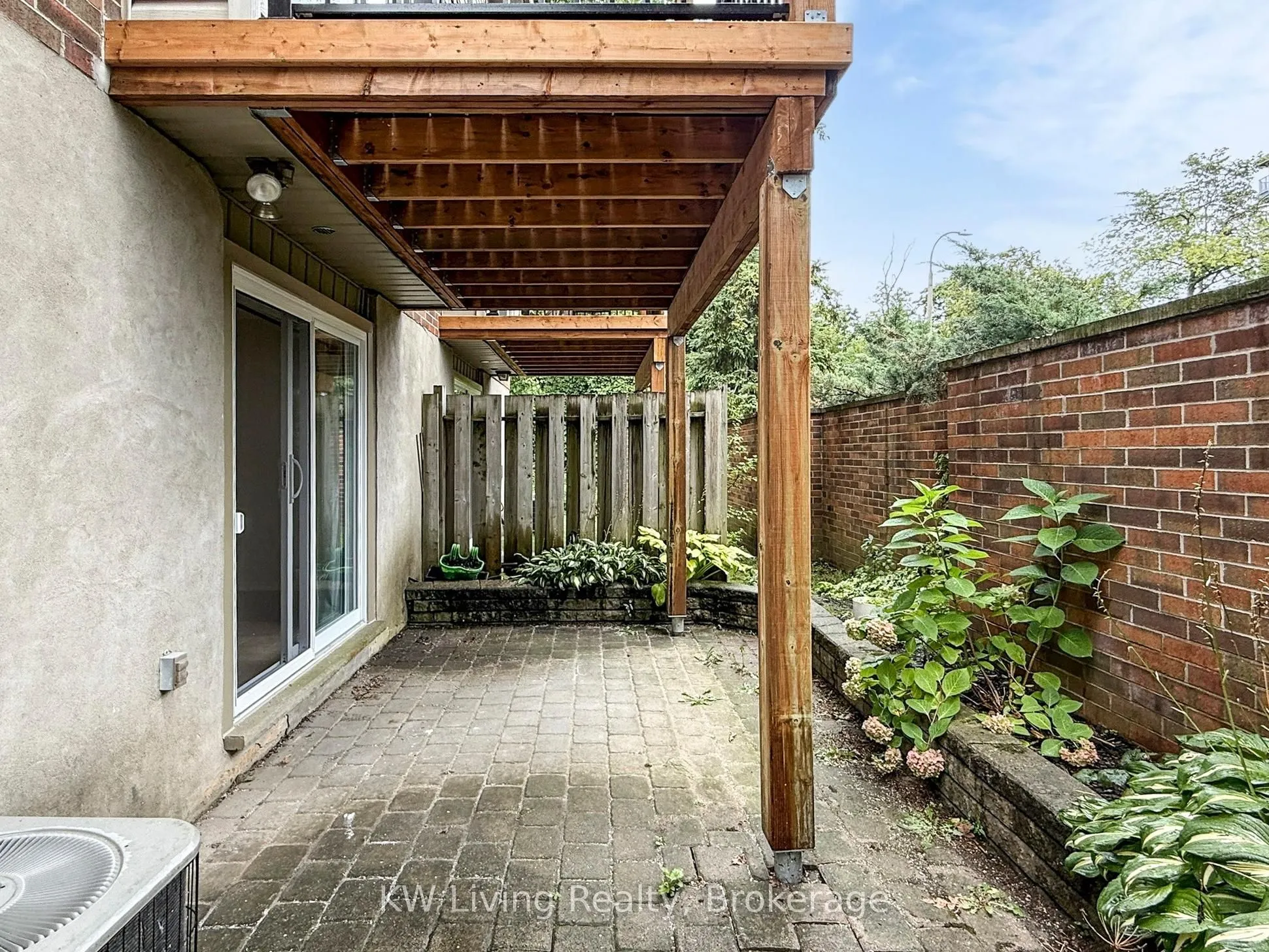 250 Keats Way, #18
