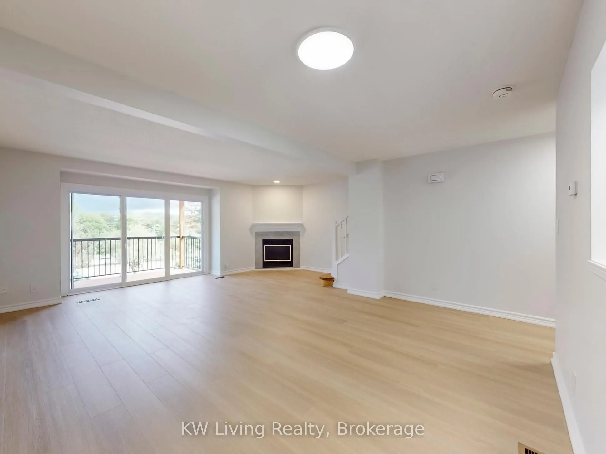 250 Keats Way, #18