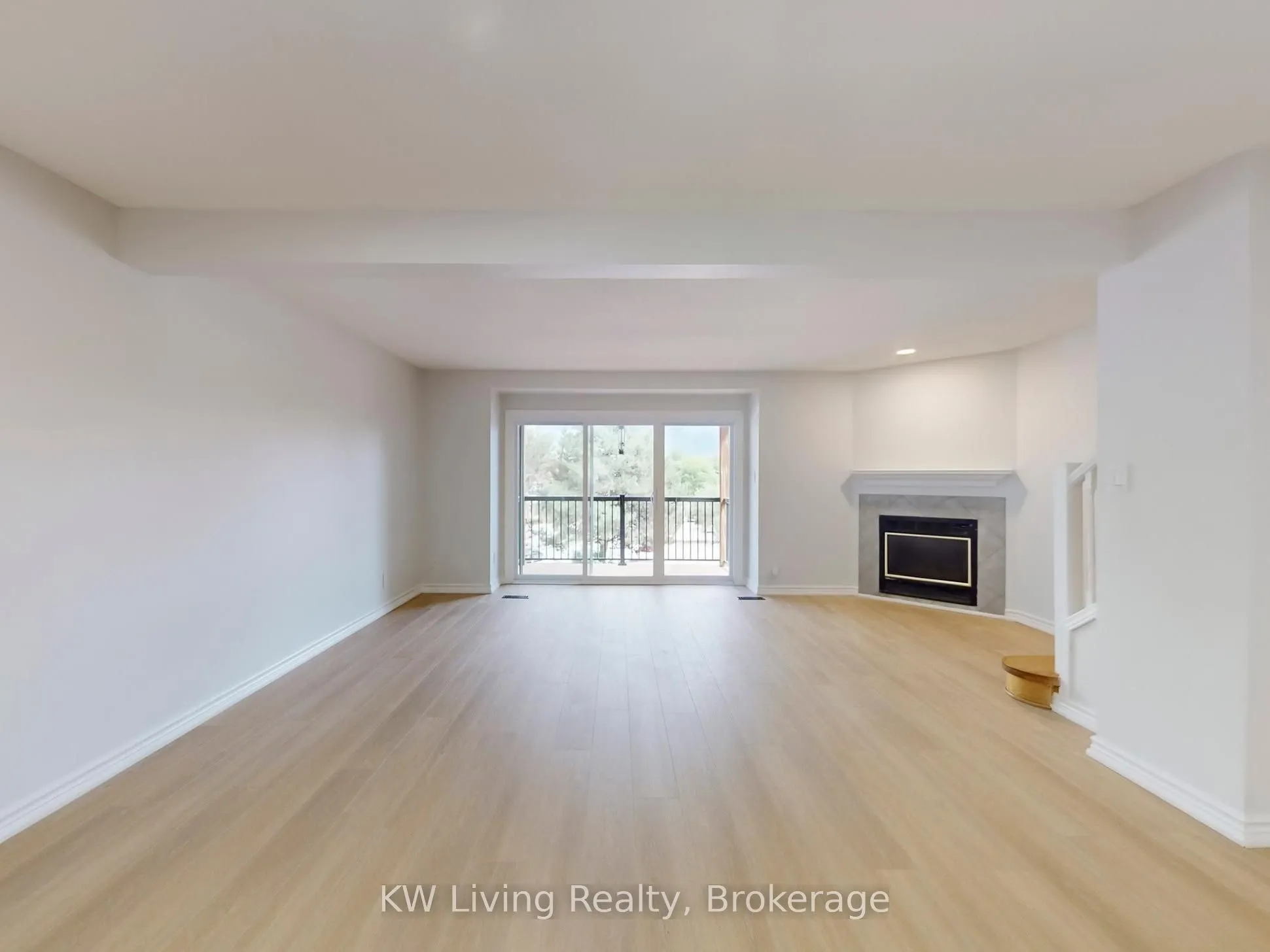 250 Keats Way, #18
