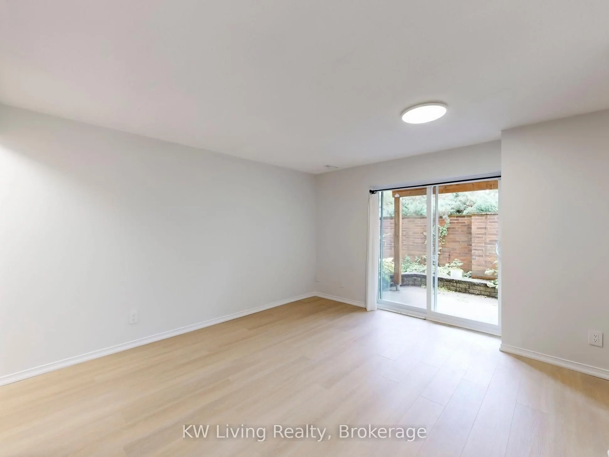 250 Keats Way, #18