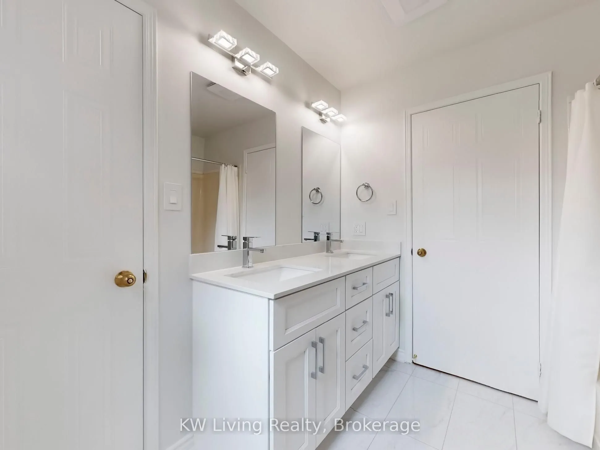 250 Keats Way, #18