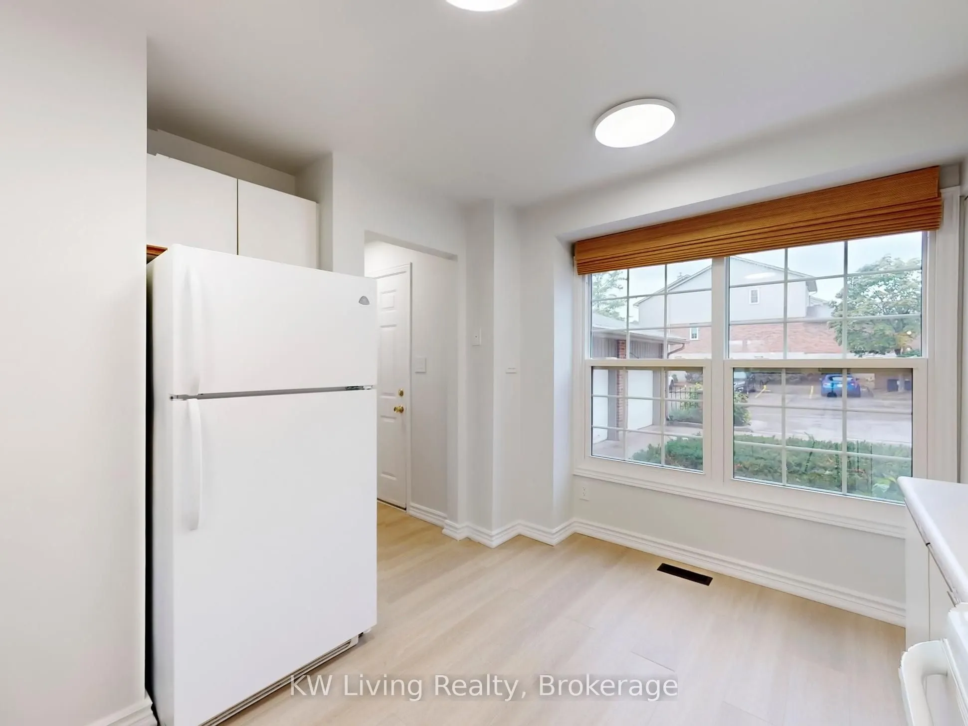 250 Keats Way, #18