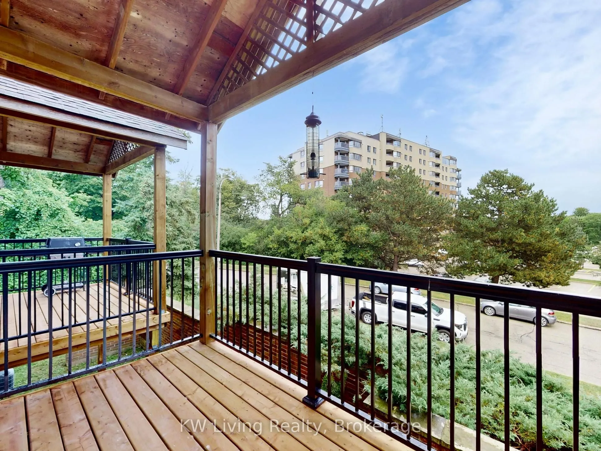 250 Keats Way, #18
