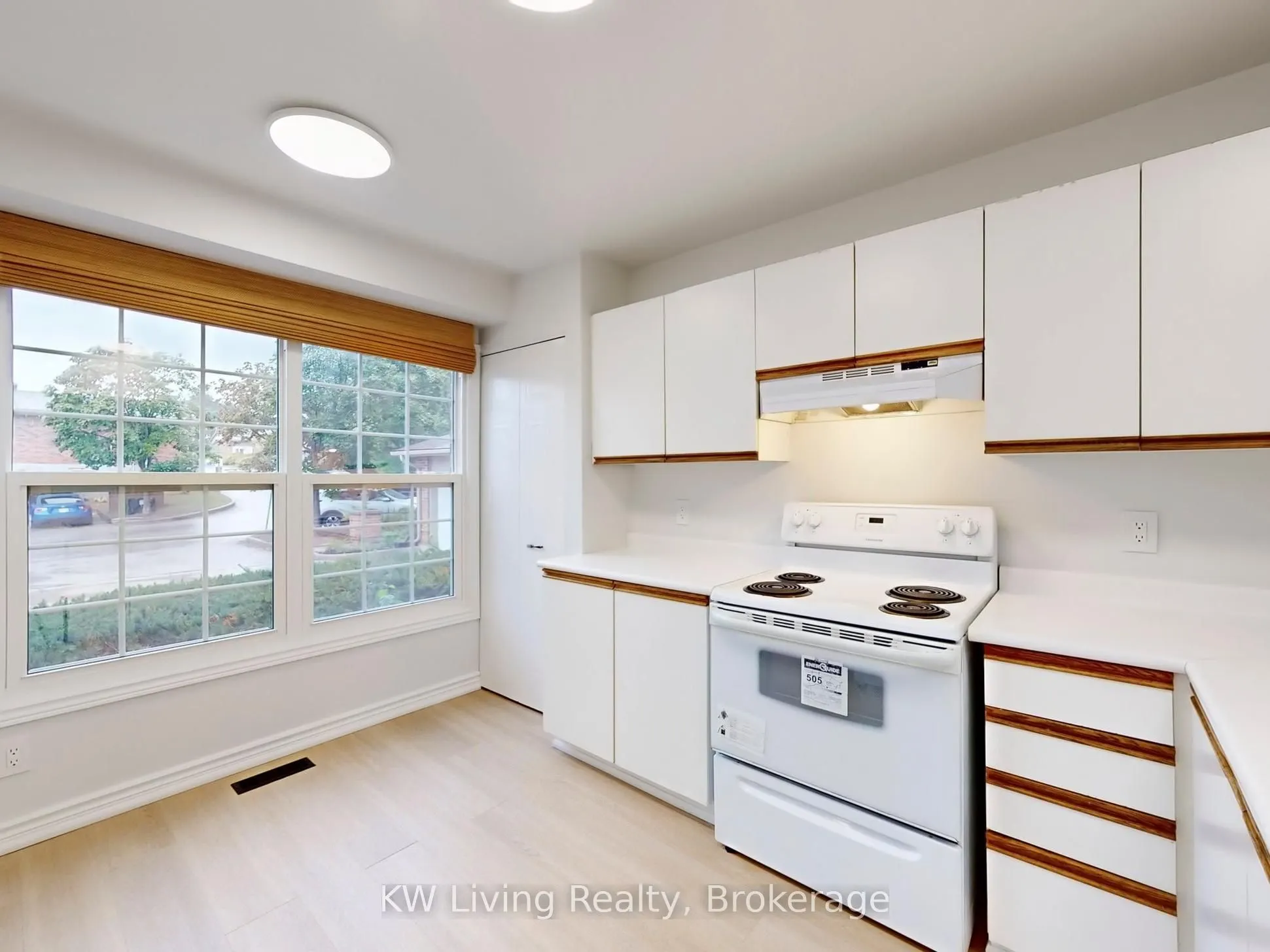 250 Keats Way, #18