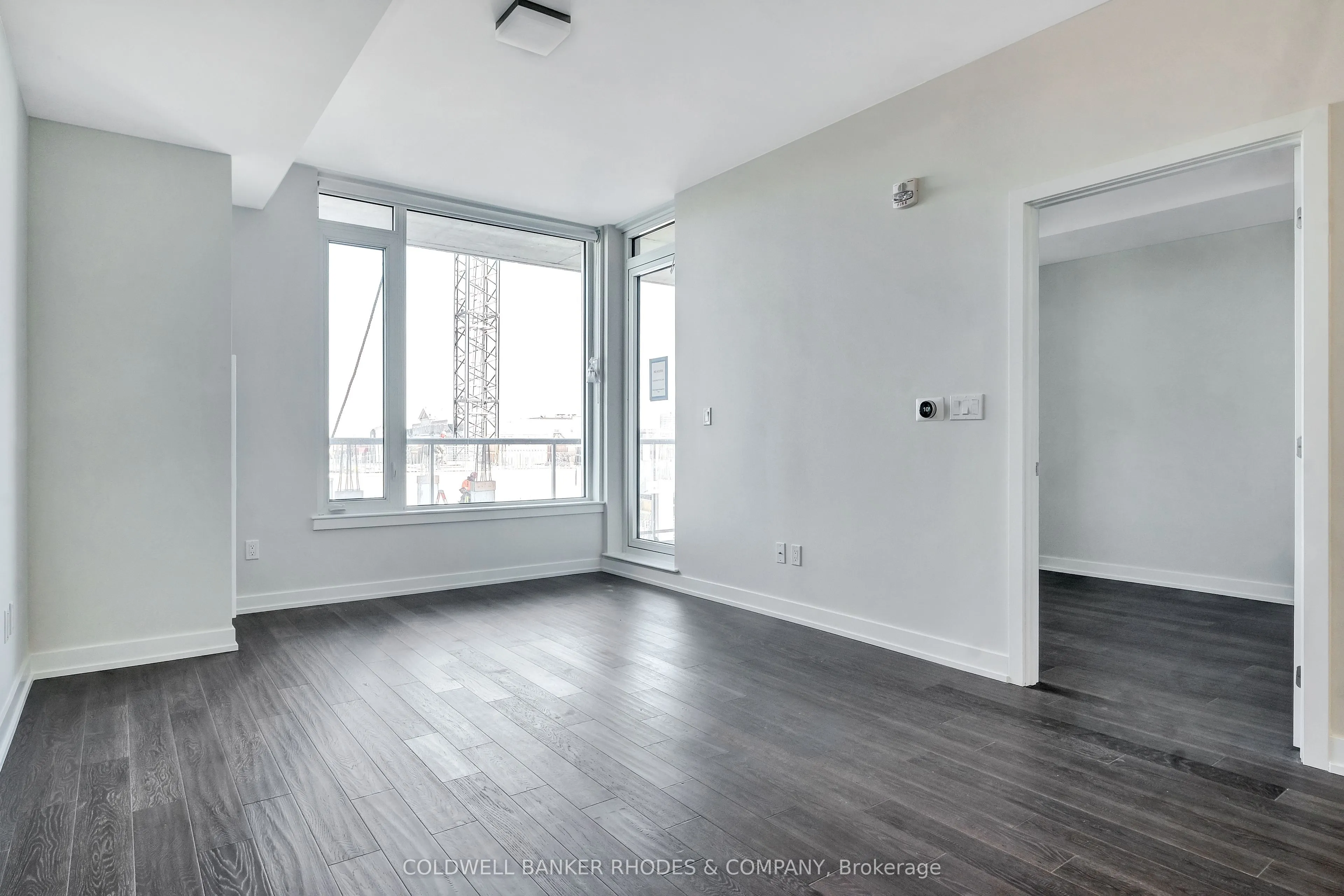 530 DE MAZENOD Avenue, #512