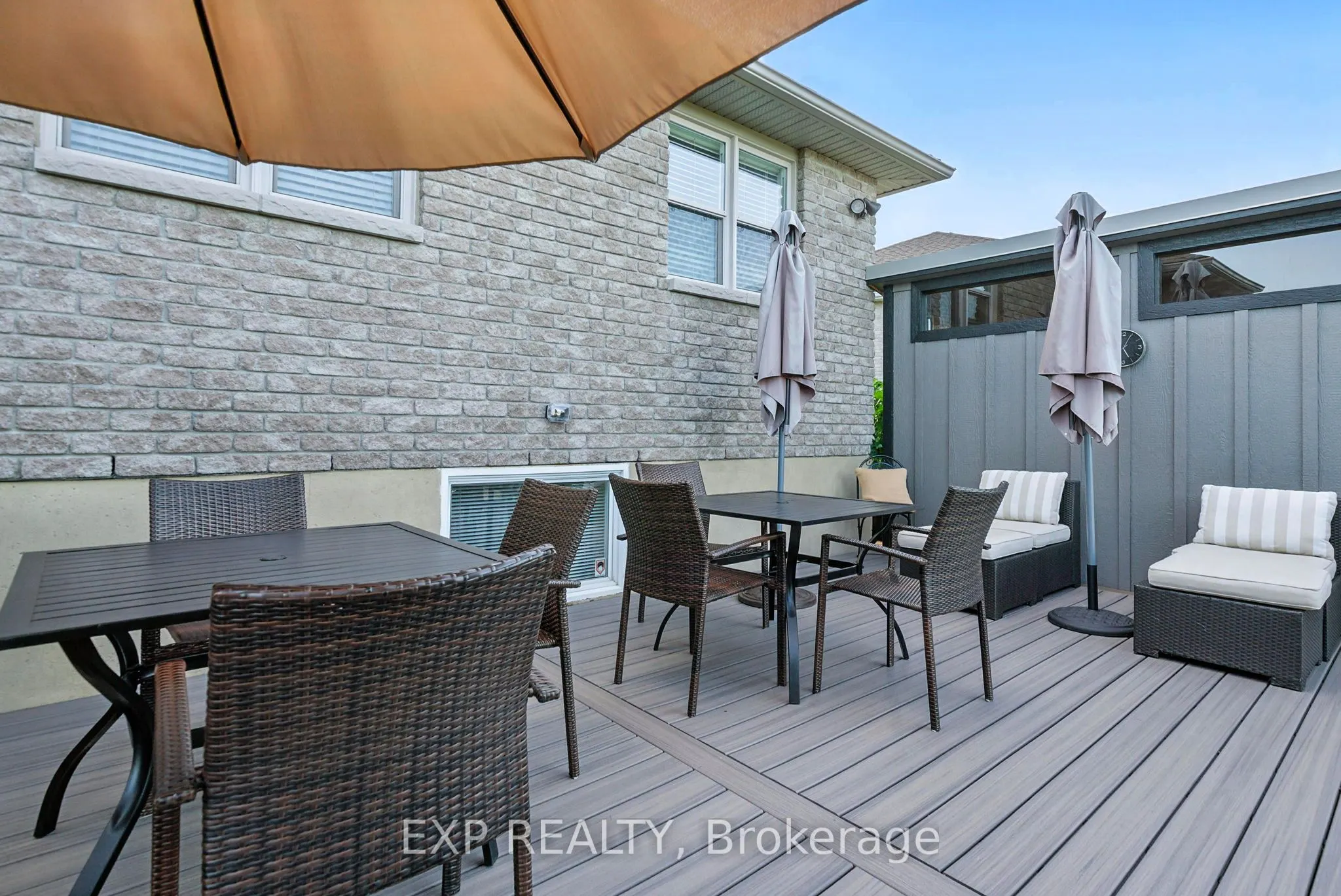 6 Cove Court
