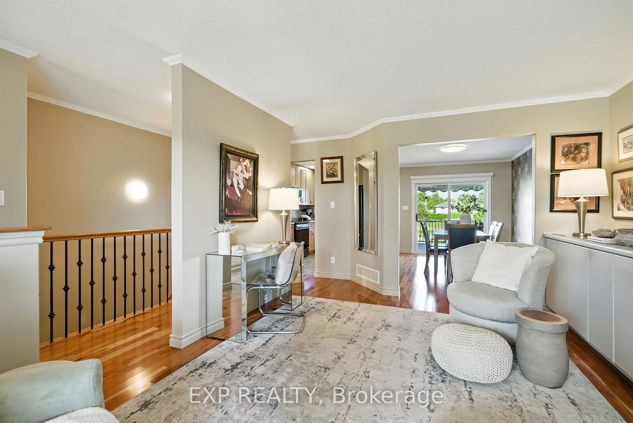 6 Cove Court