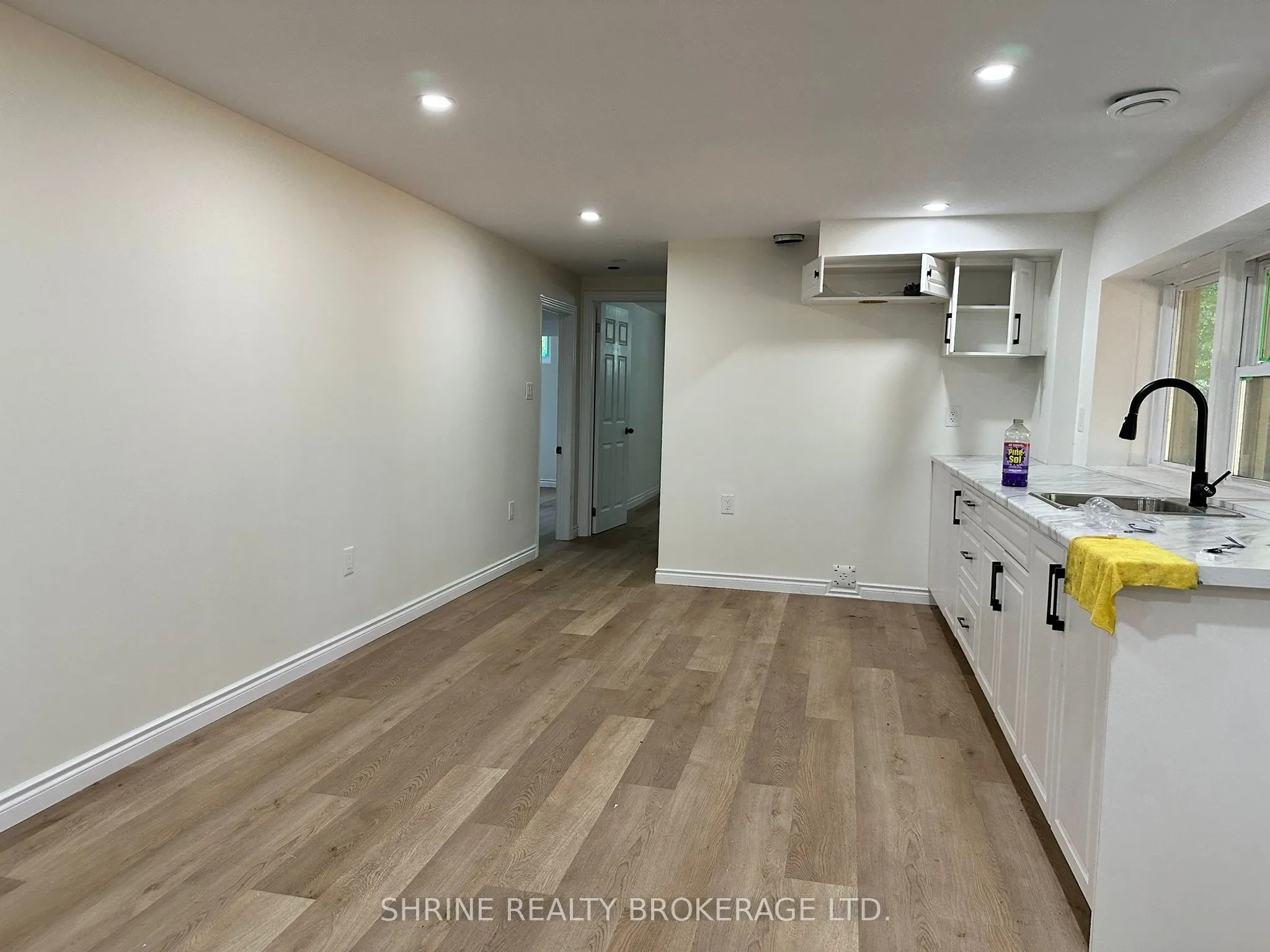 52 Marlborough Avenue, #upper