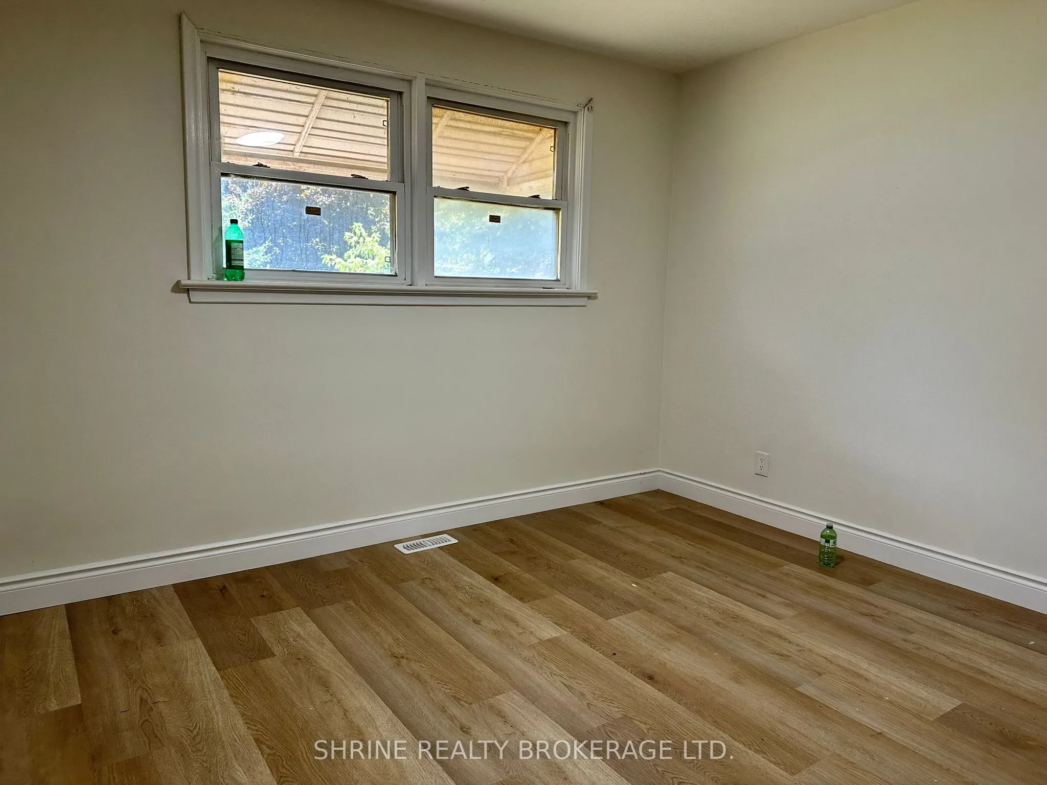 52 Marlborough Avenue, #upper