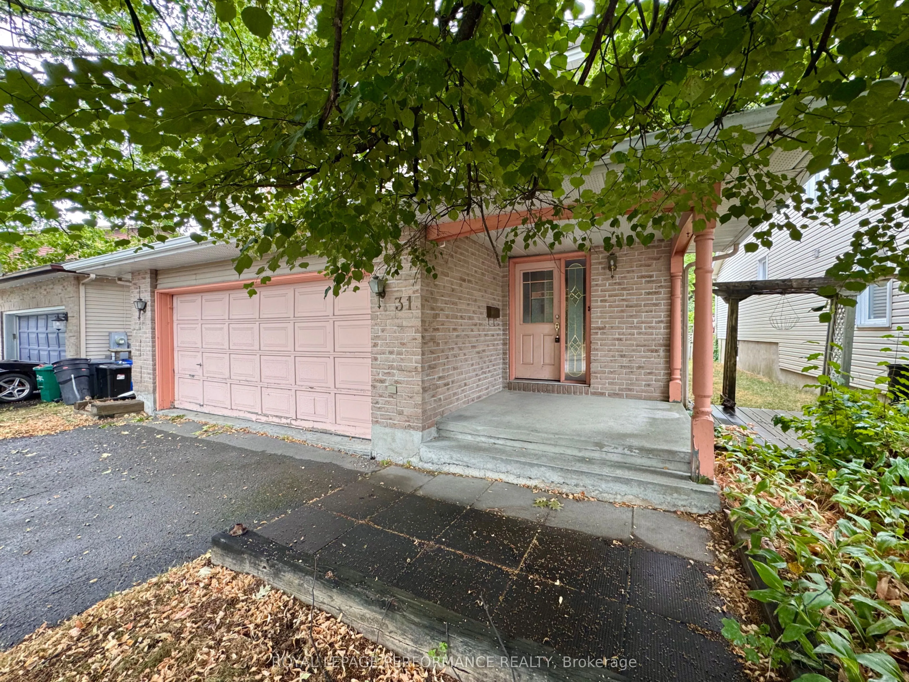 31 Willow Glen Drive