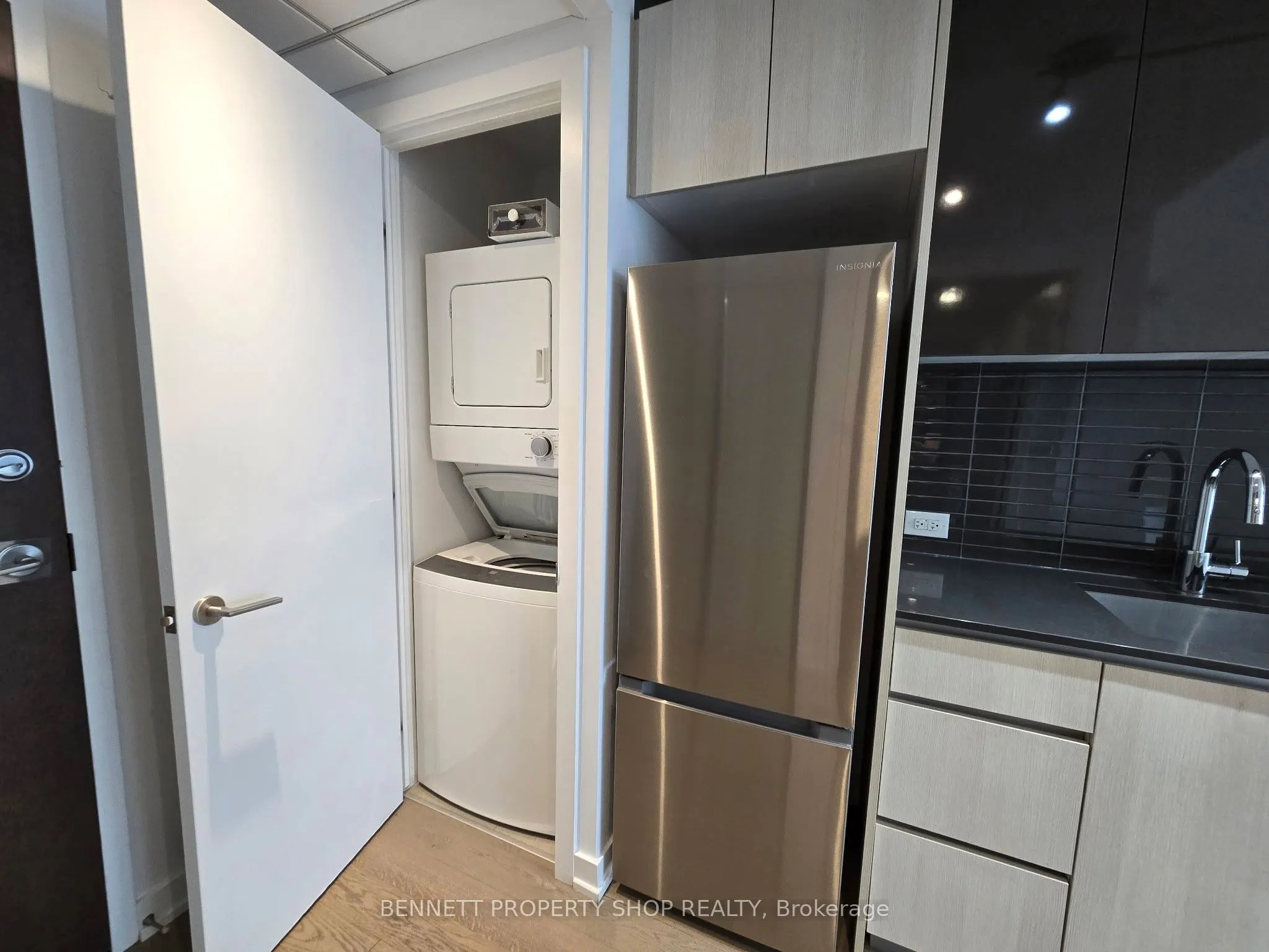 199 Slater Street, #1106
