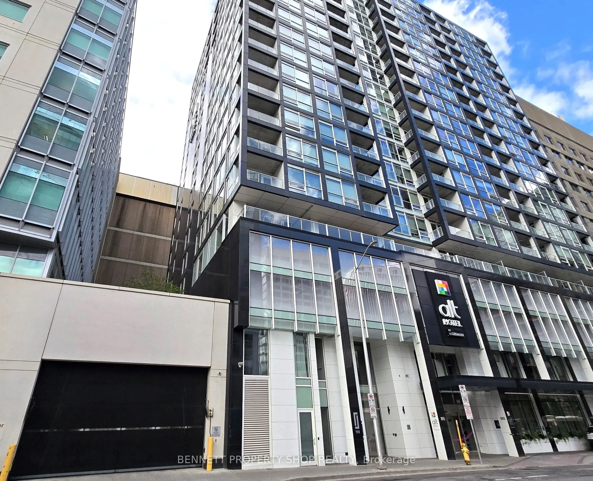 199 Slater Street, #1106