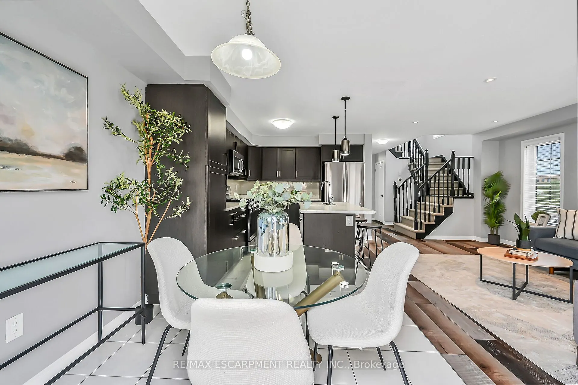 143 Thompson Road