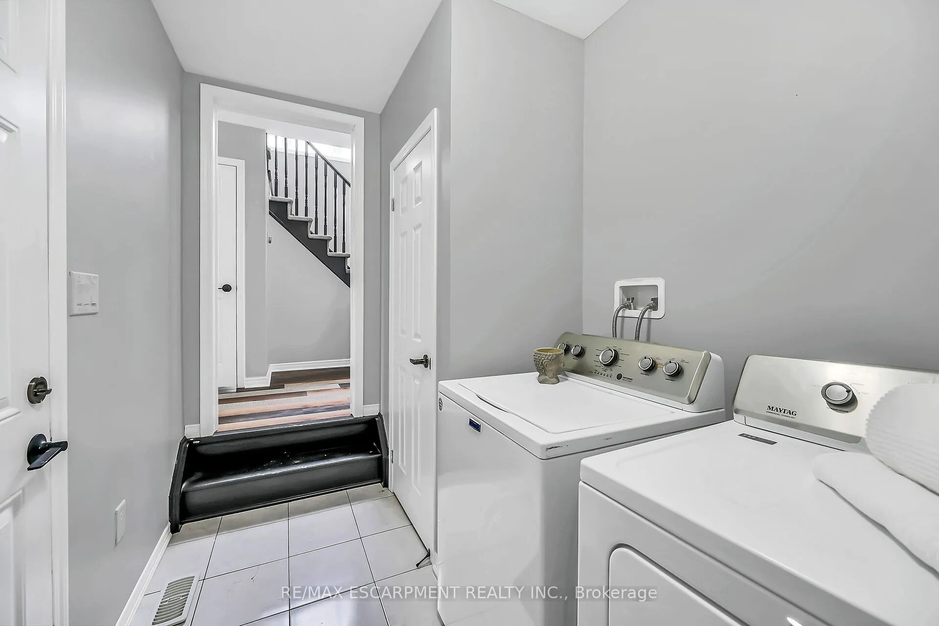 143 Thompson Road