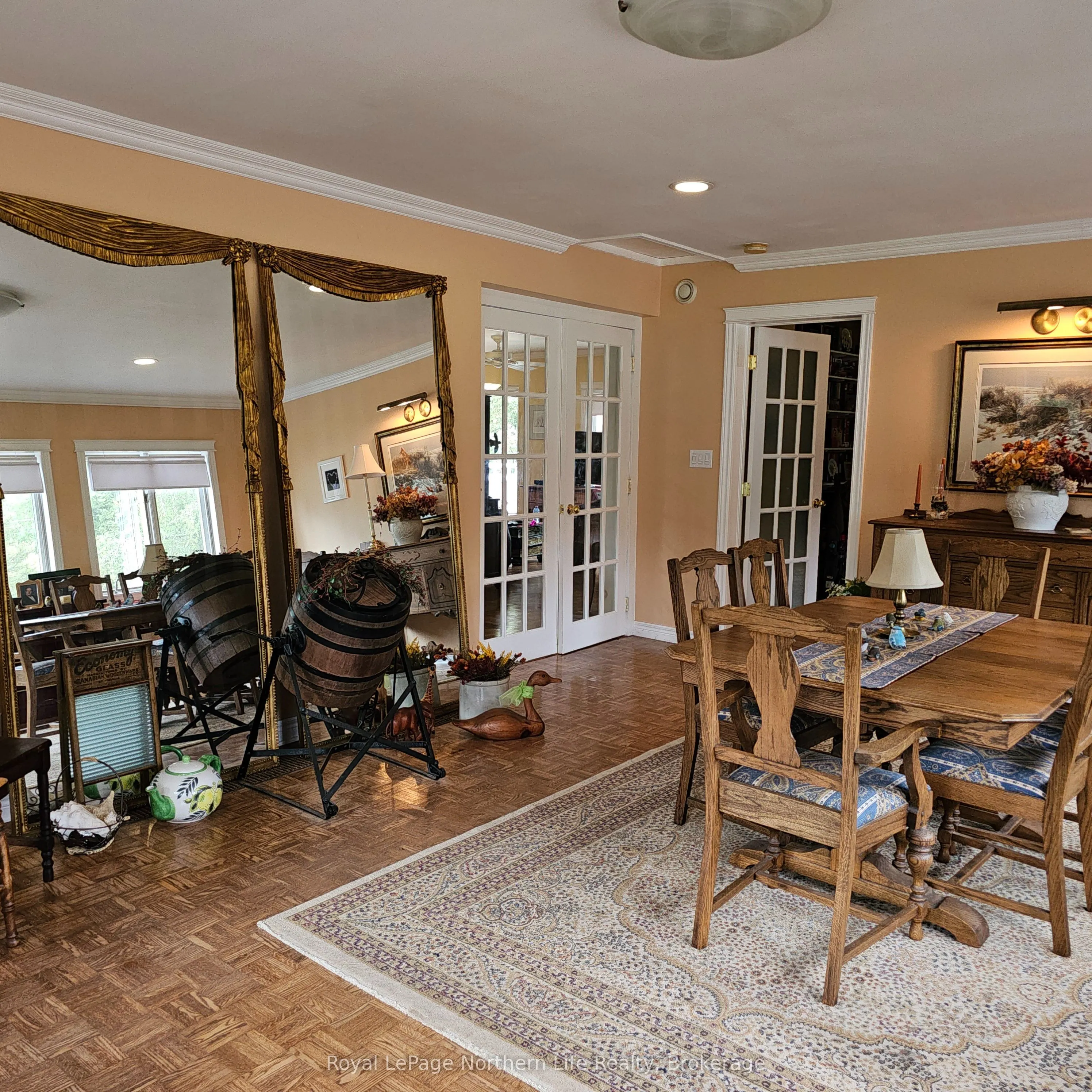 809 CAMERON Road