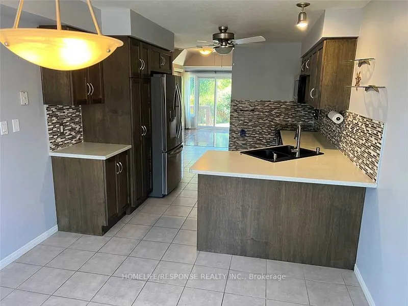 305 BRIARMEADOW Drive, #9