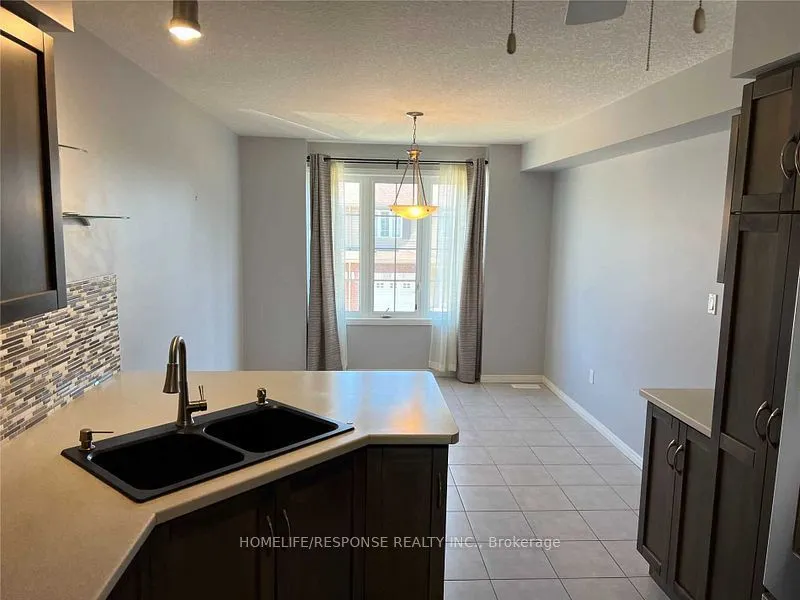 305 BRIARMEADOW Drive, #9