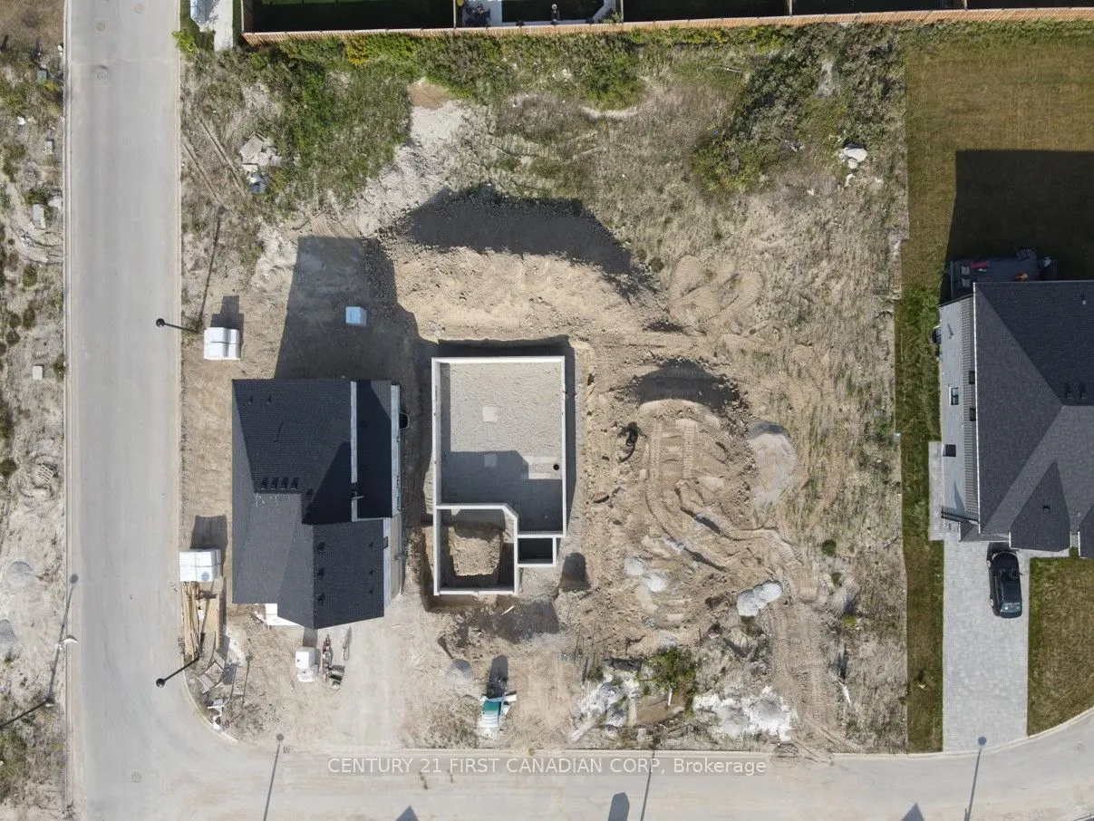 1374 Shields Place