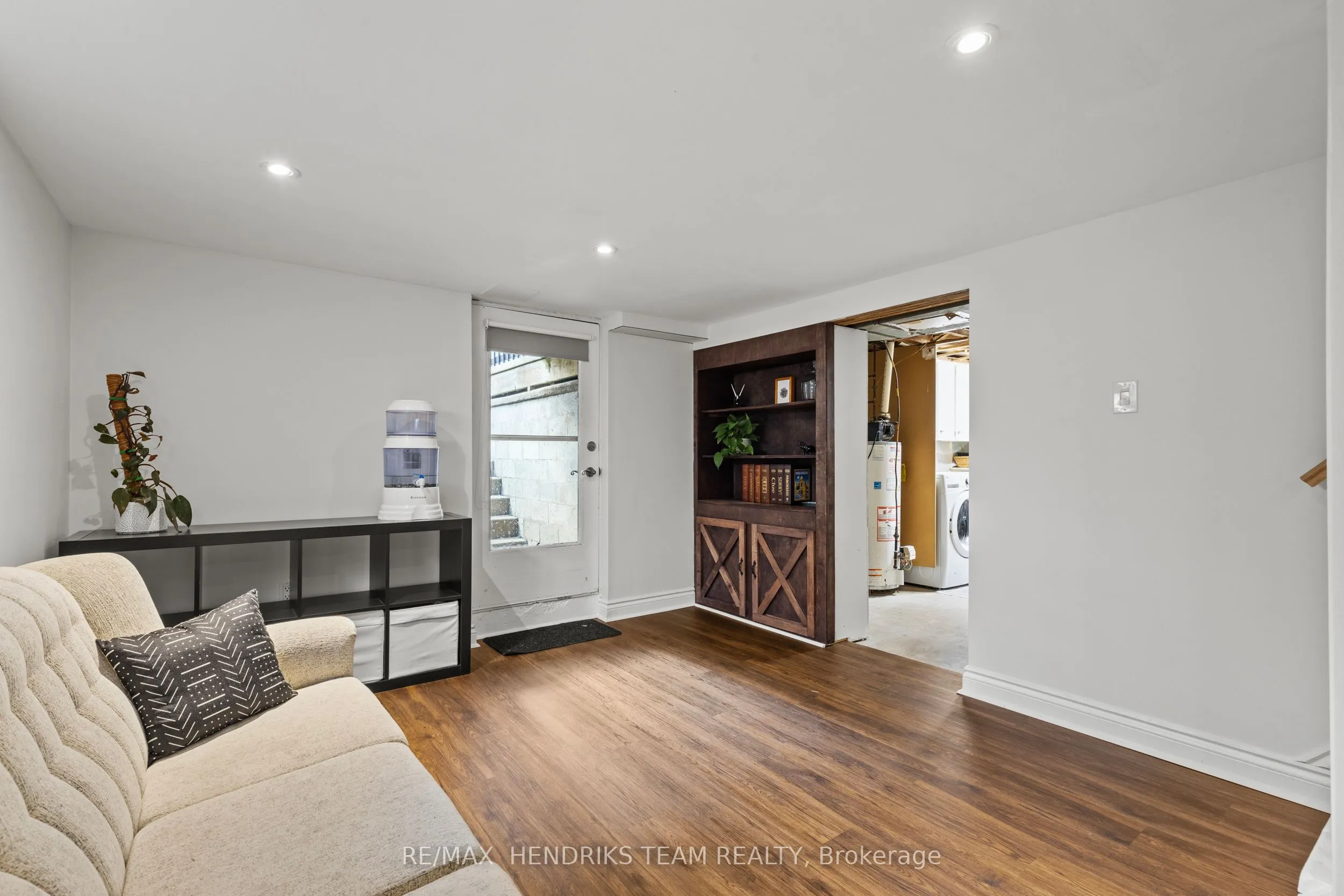 40 Alexandra Boulevard