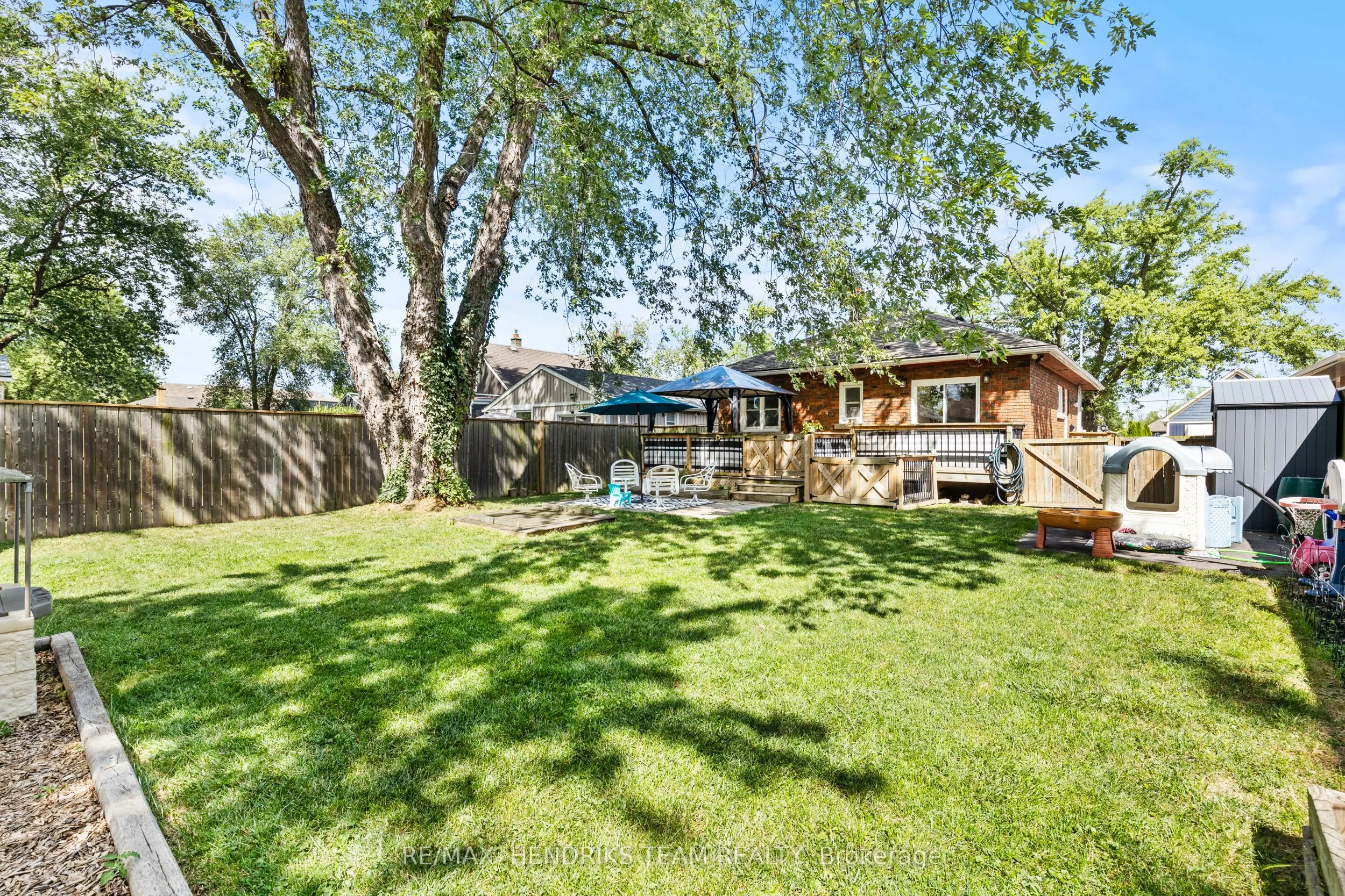 40 Alexandra Boulevard