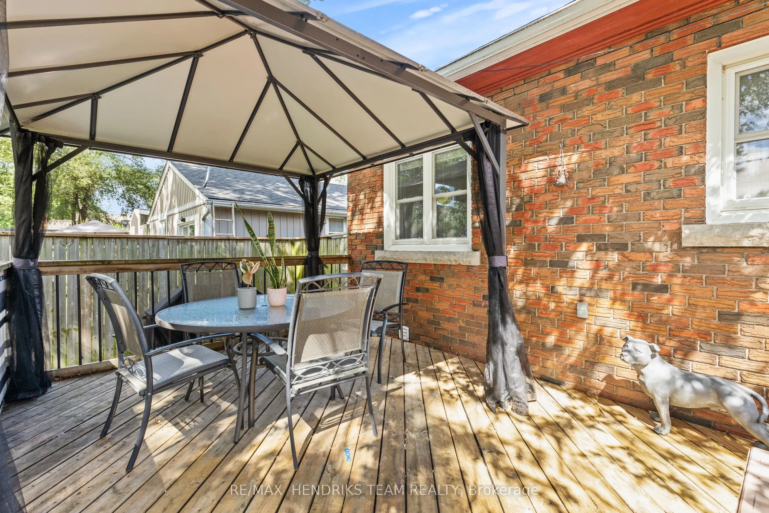 40 Alexandra Boulevard