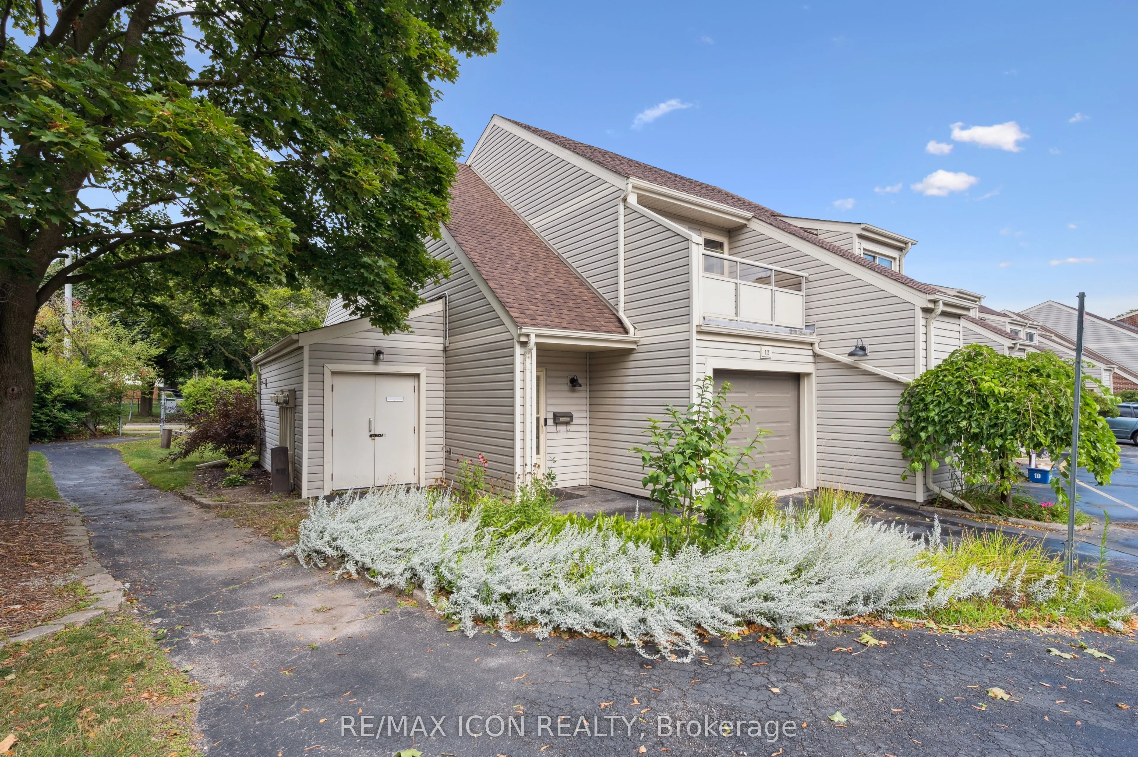 337 Kingswood Drive, #12