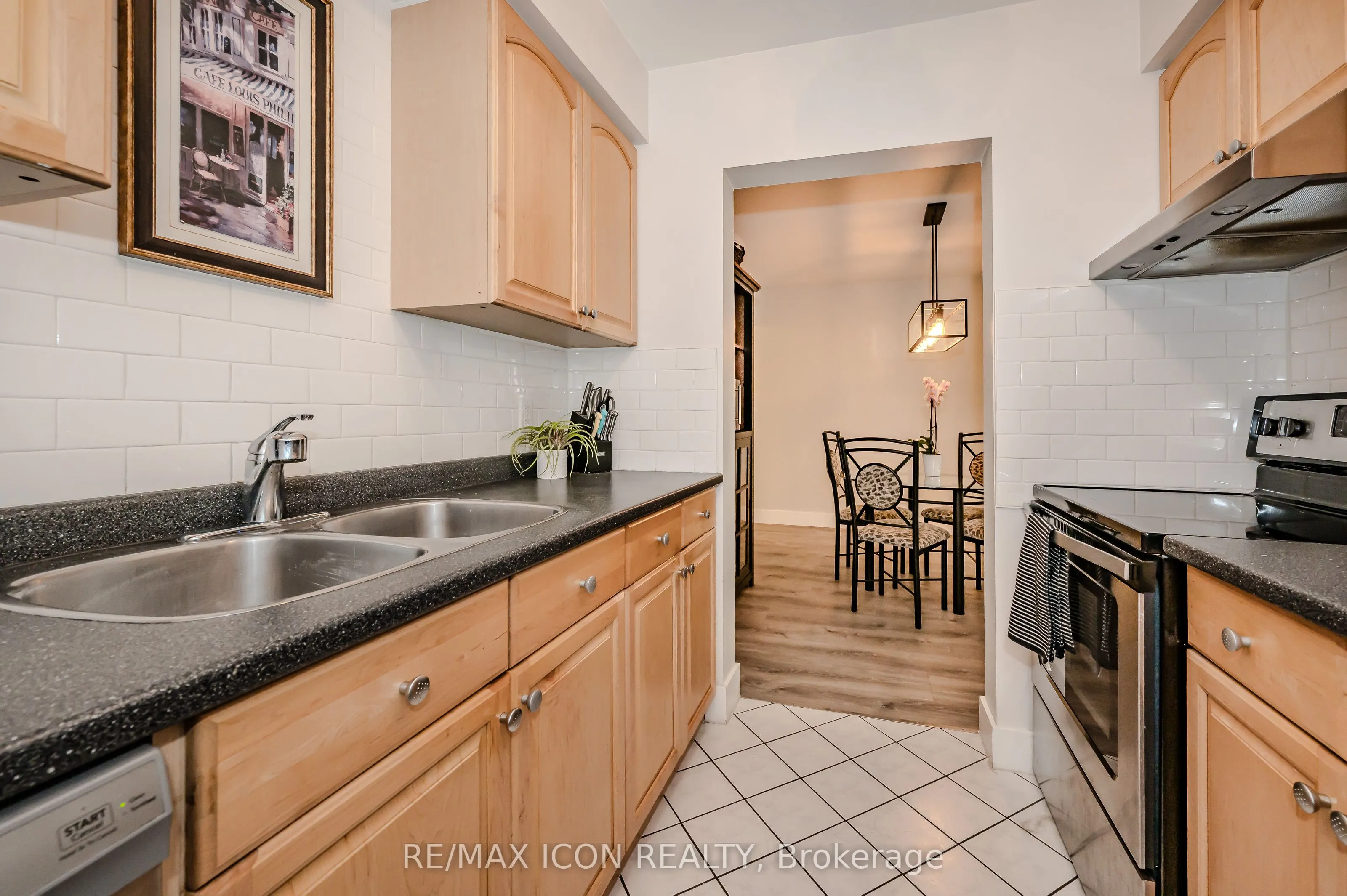 337 Kingswood Drive, #12