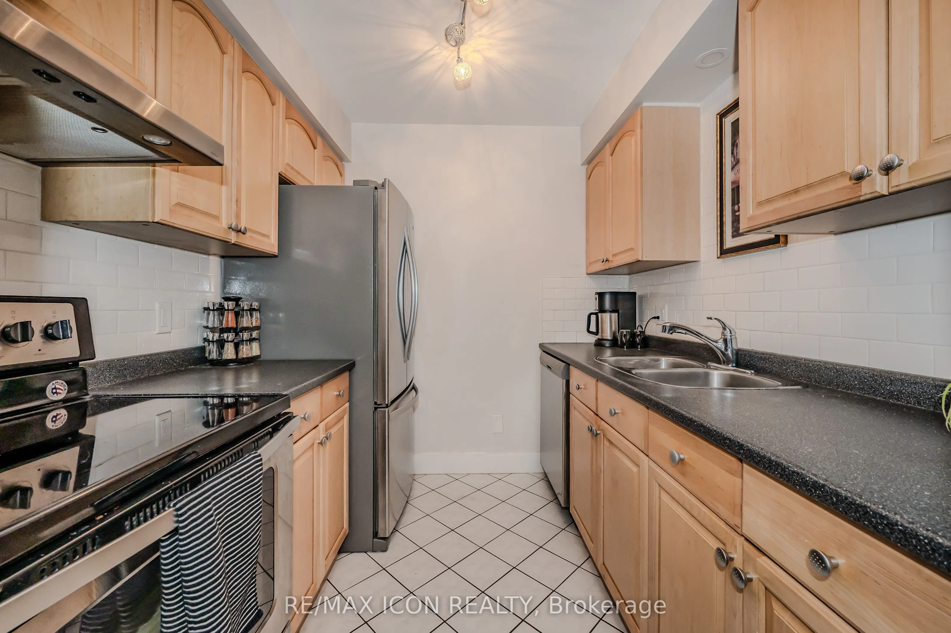 337 Kingswood Drive, #12