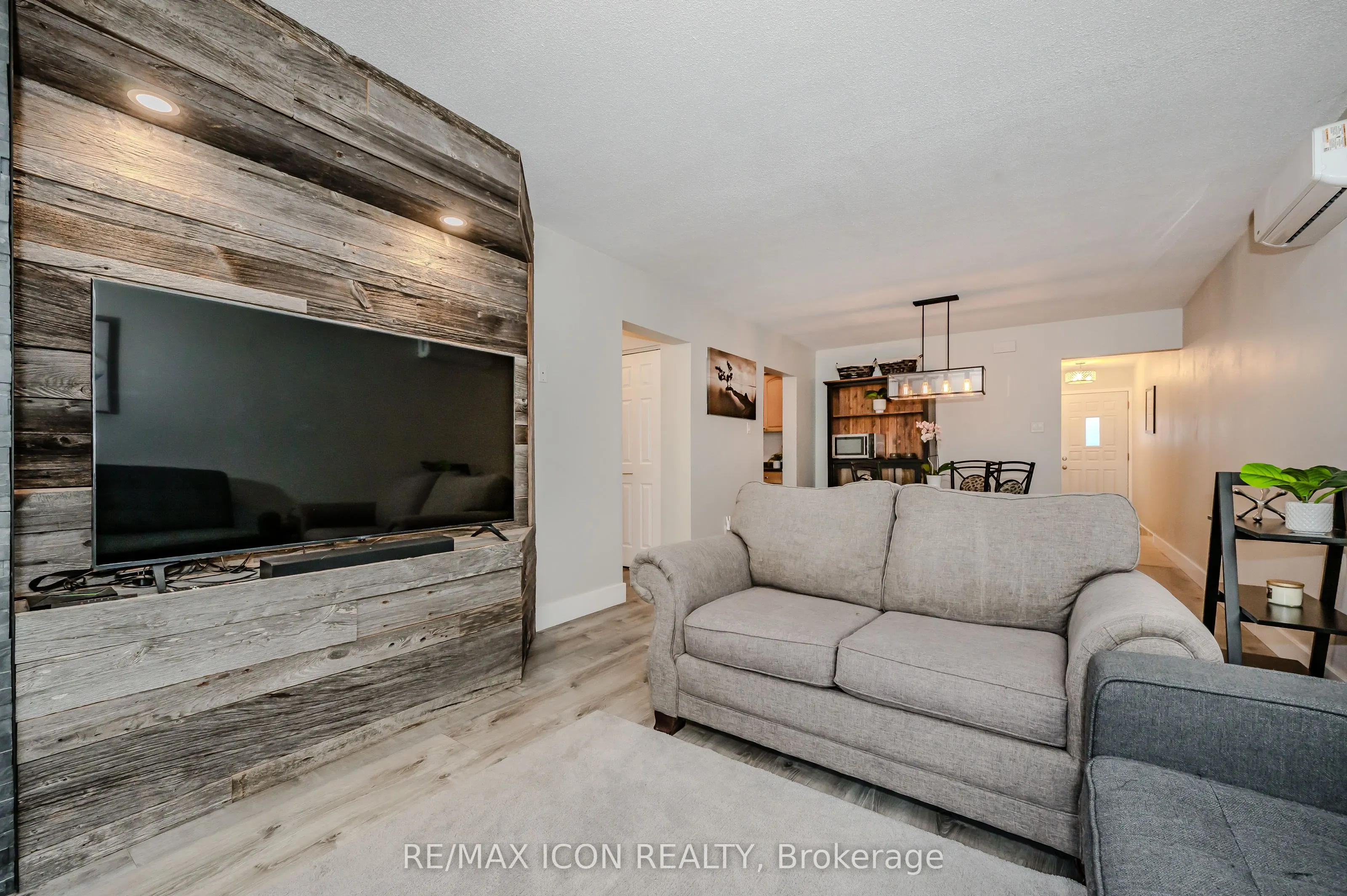 337 Kingswood Drive, #12
