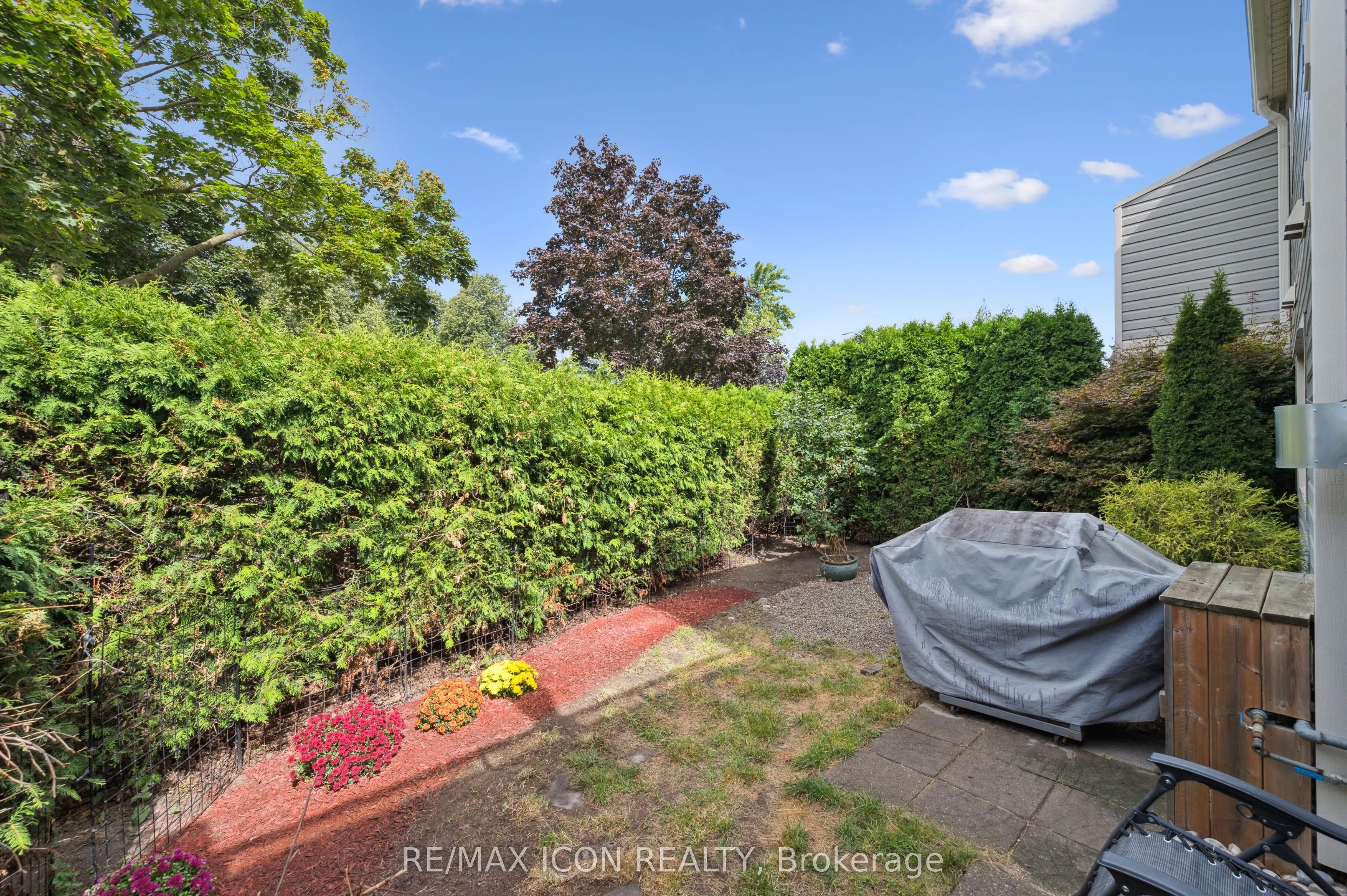337 Kingswood Drive, #12
