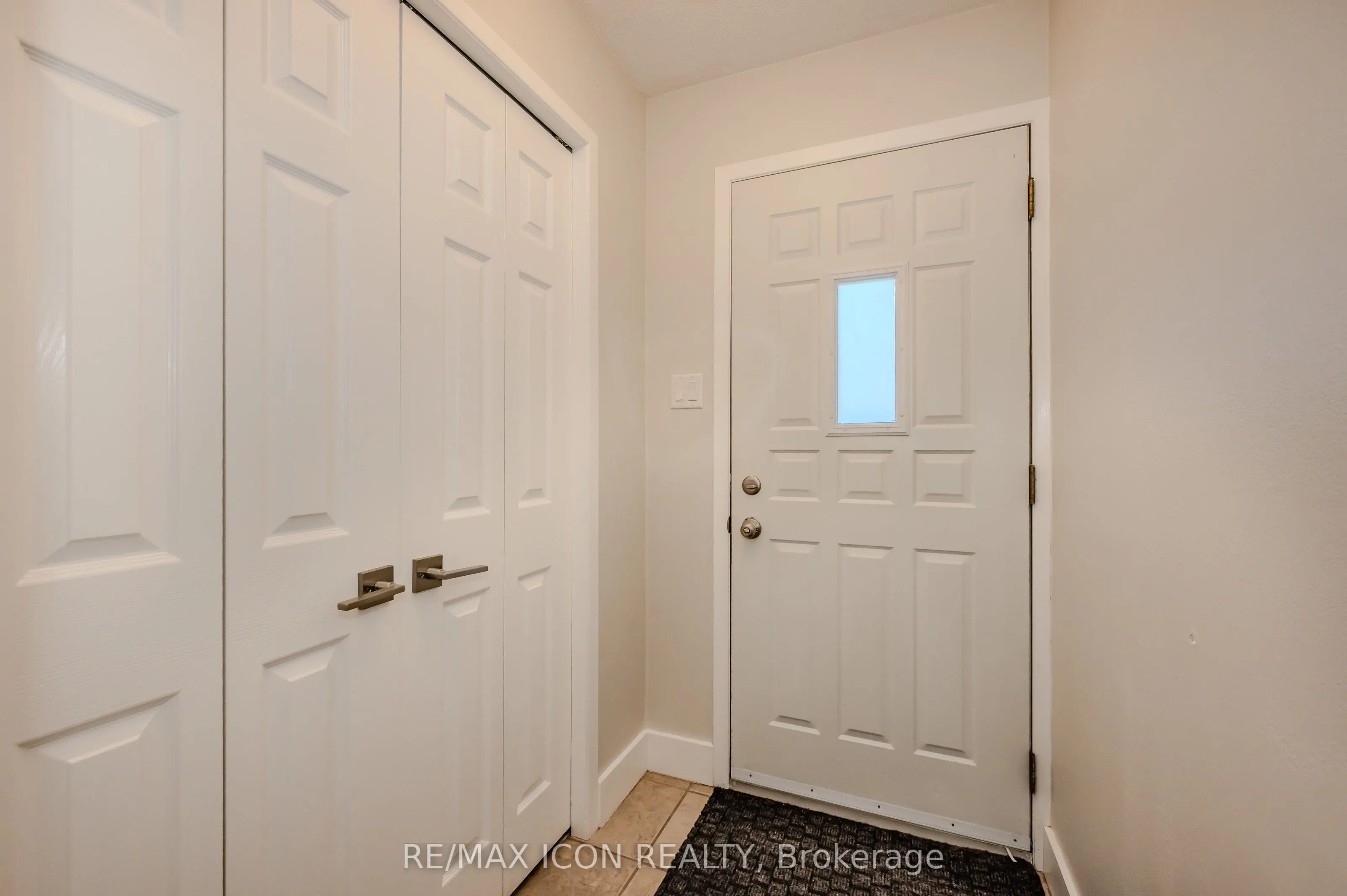 337 Kingswood Drive, #12