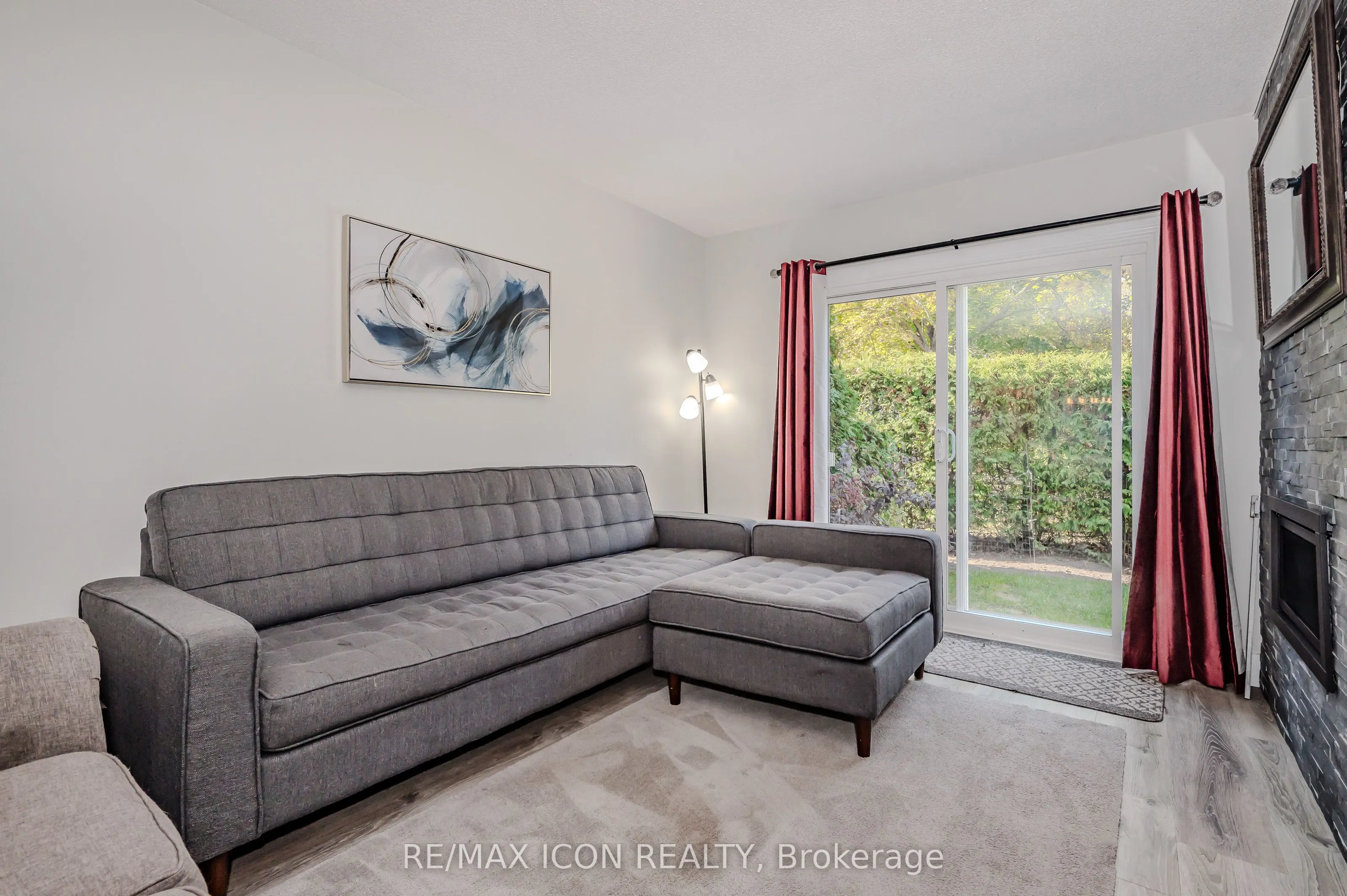 337 Kingswood Drive, #12
