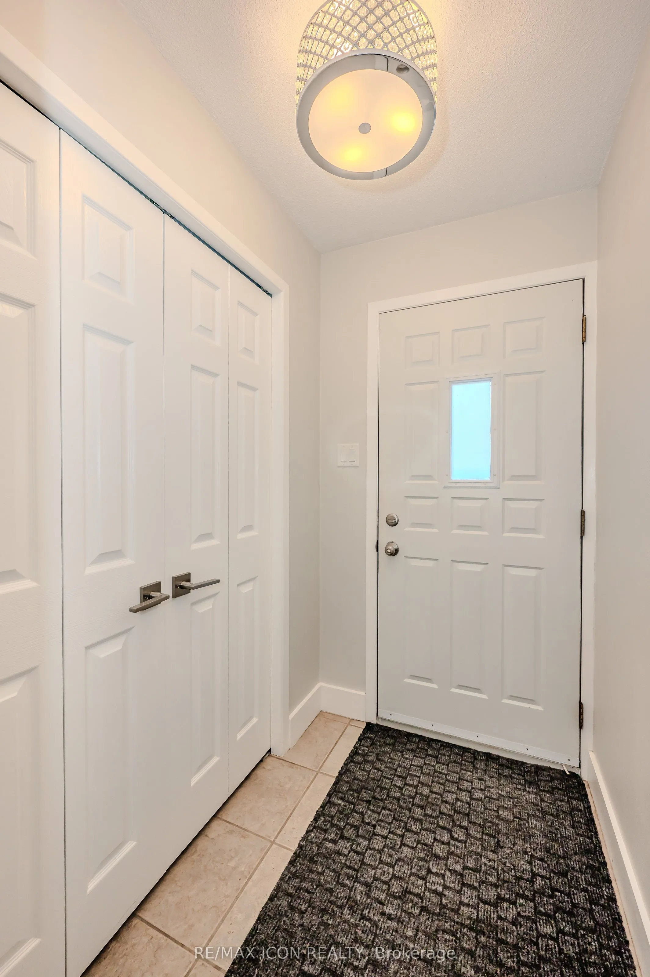 337 Kingswood Drive, #12