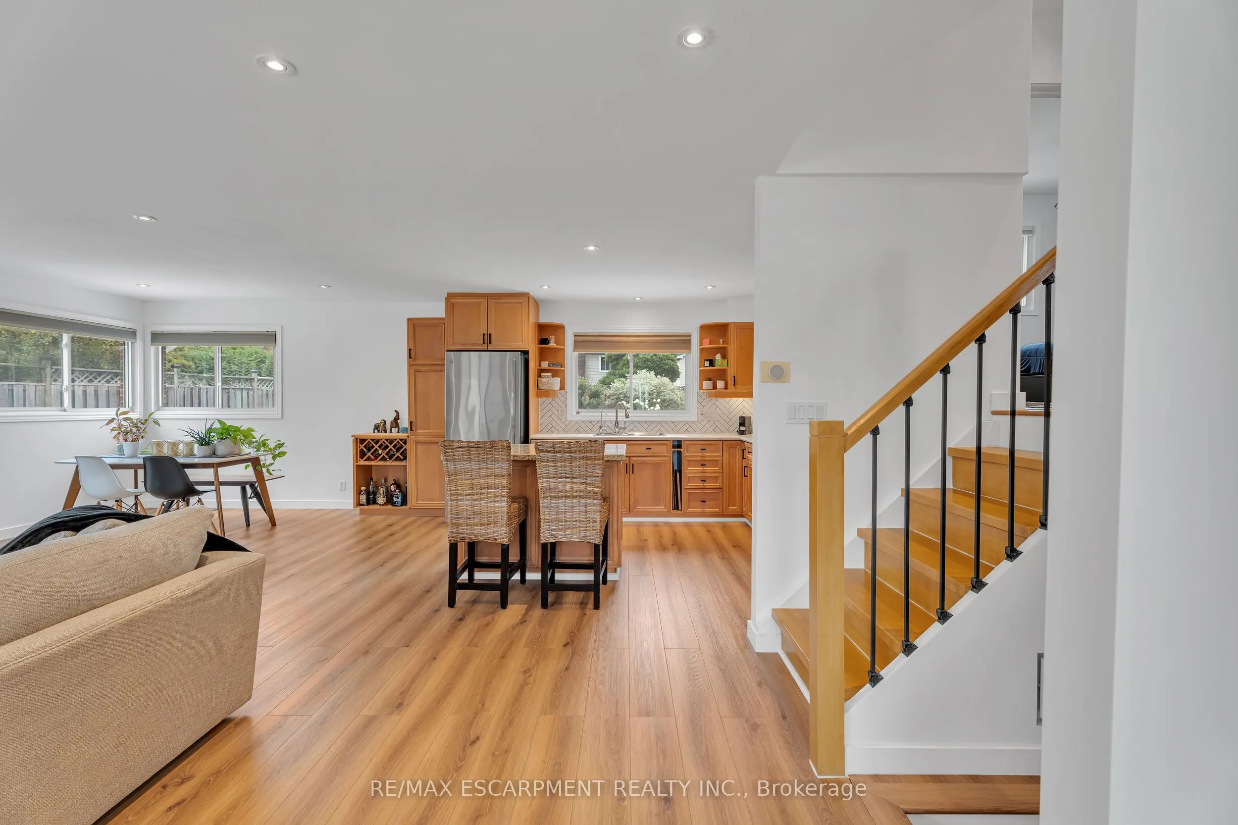 35 Hickery Place